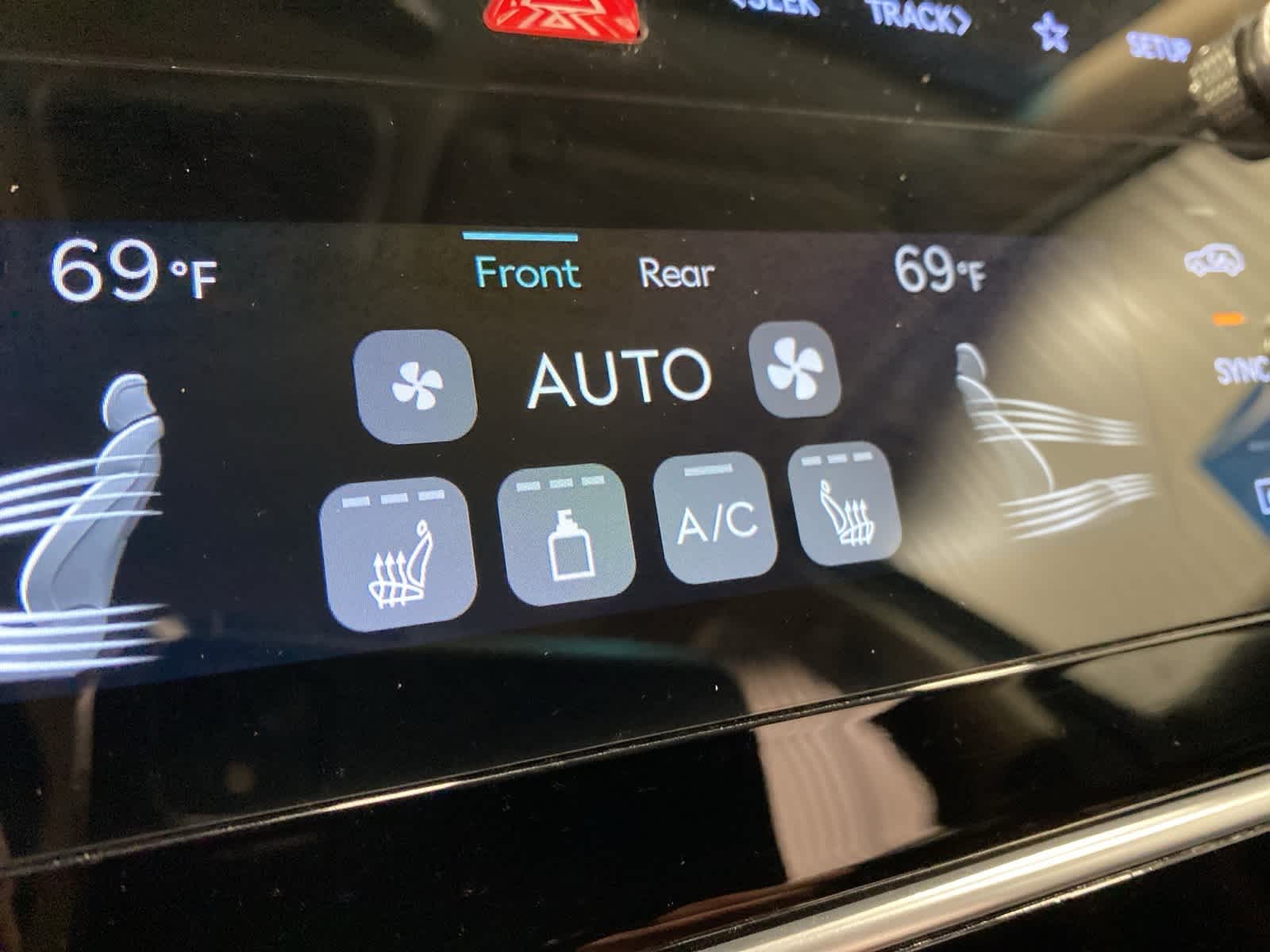 Thumbnail: 2025 Genesis GV80 - 25