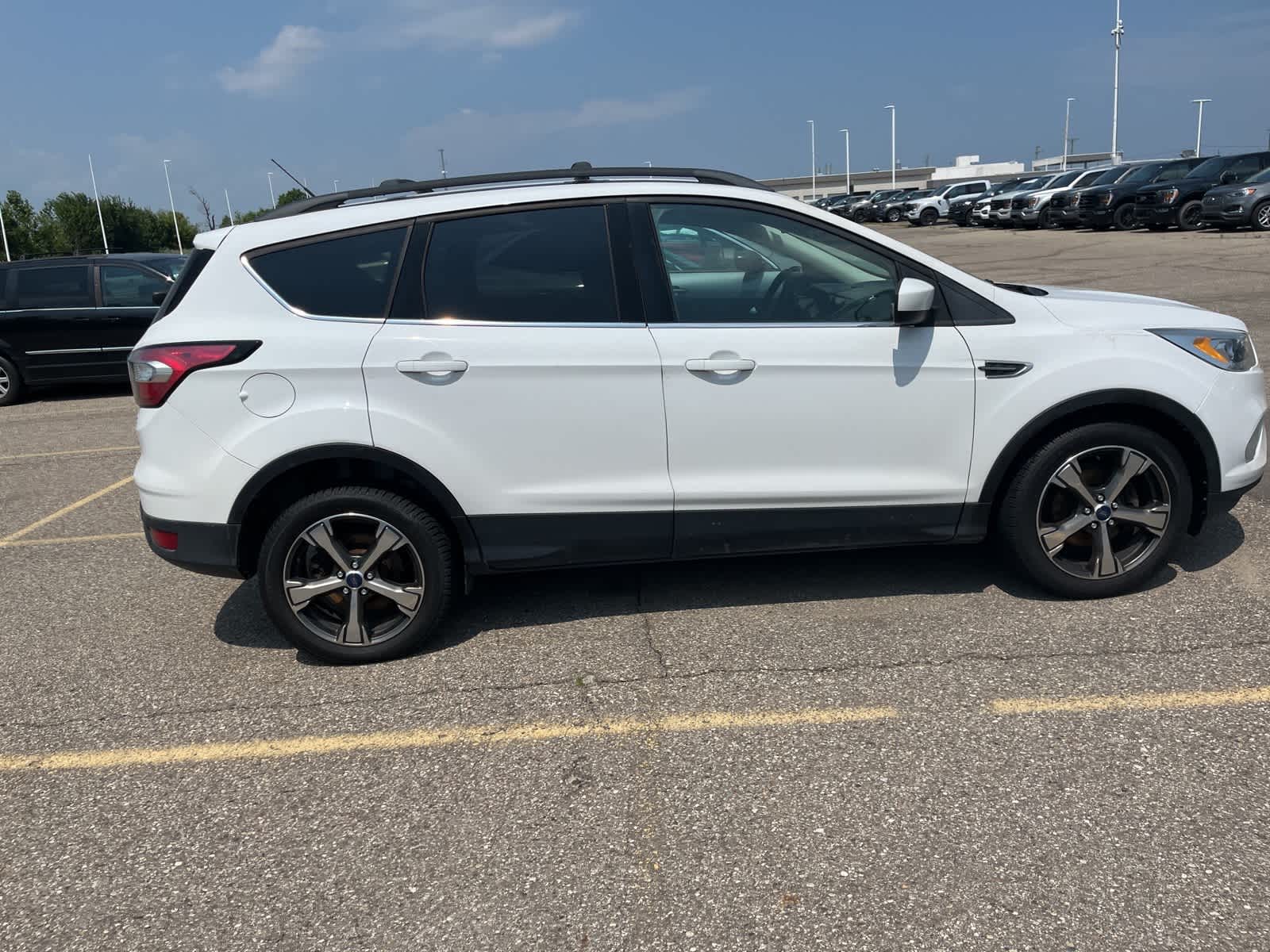 Thumbnail: 2017 Ford Escape - 14