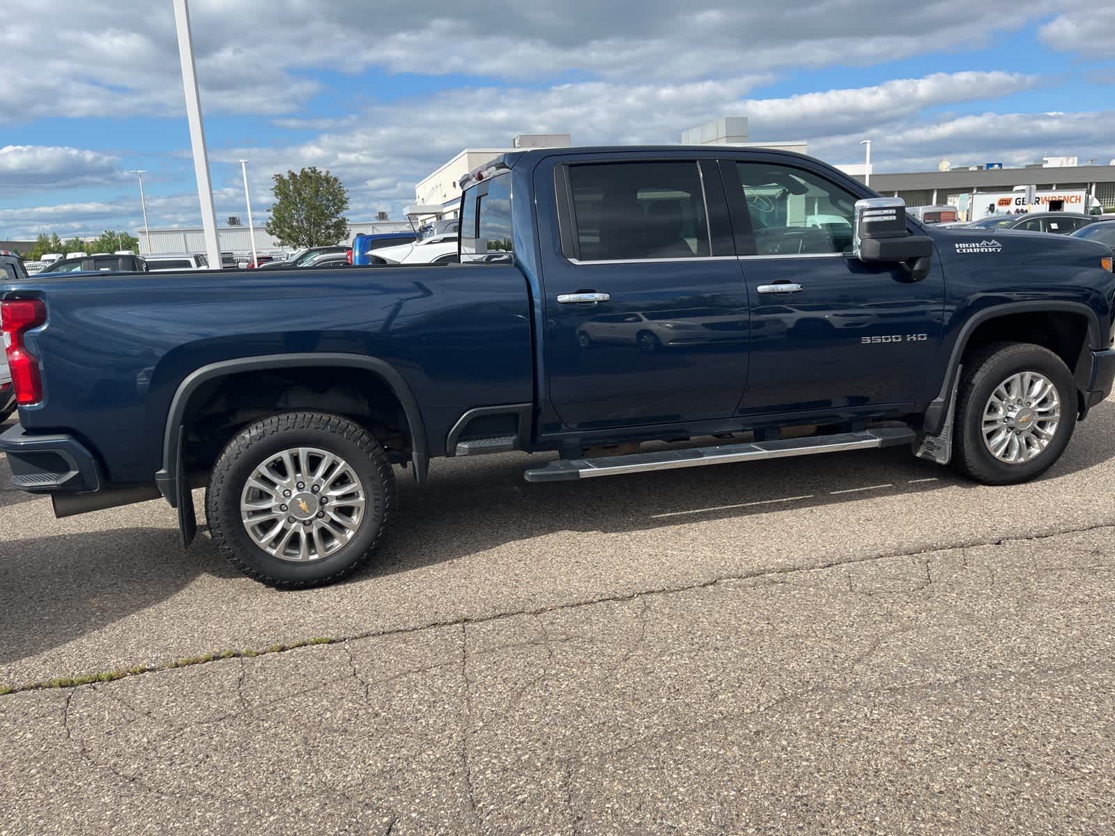 Thumbnail: 2021 Chevrolet Silverado 3500 - 16