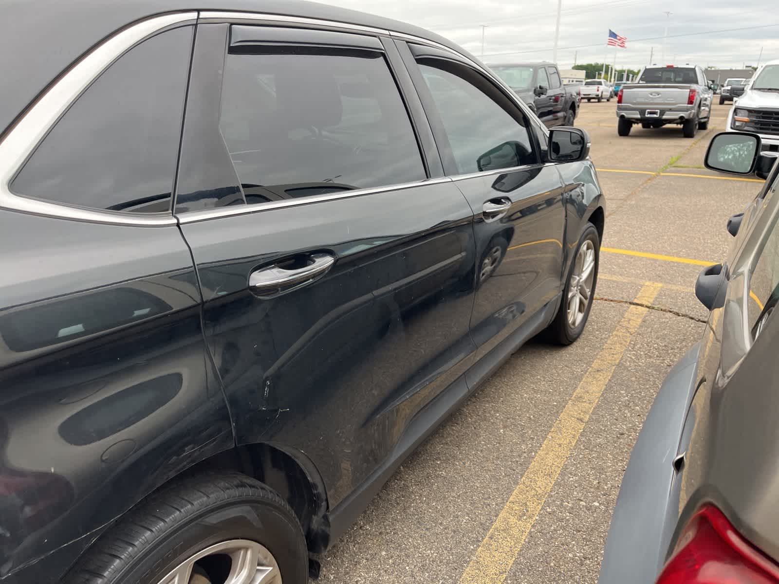 Thumbnail: 2015 Ford Edge - 15