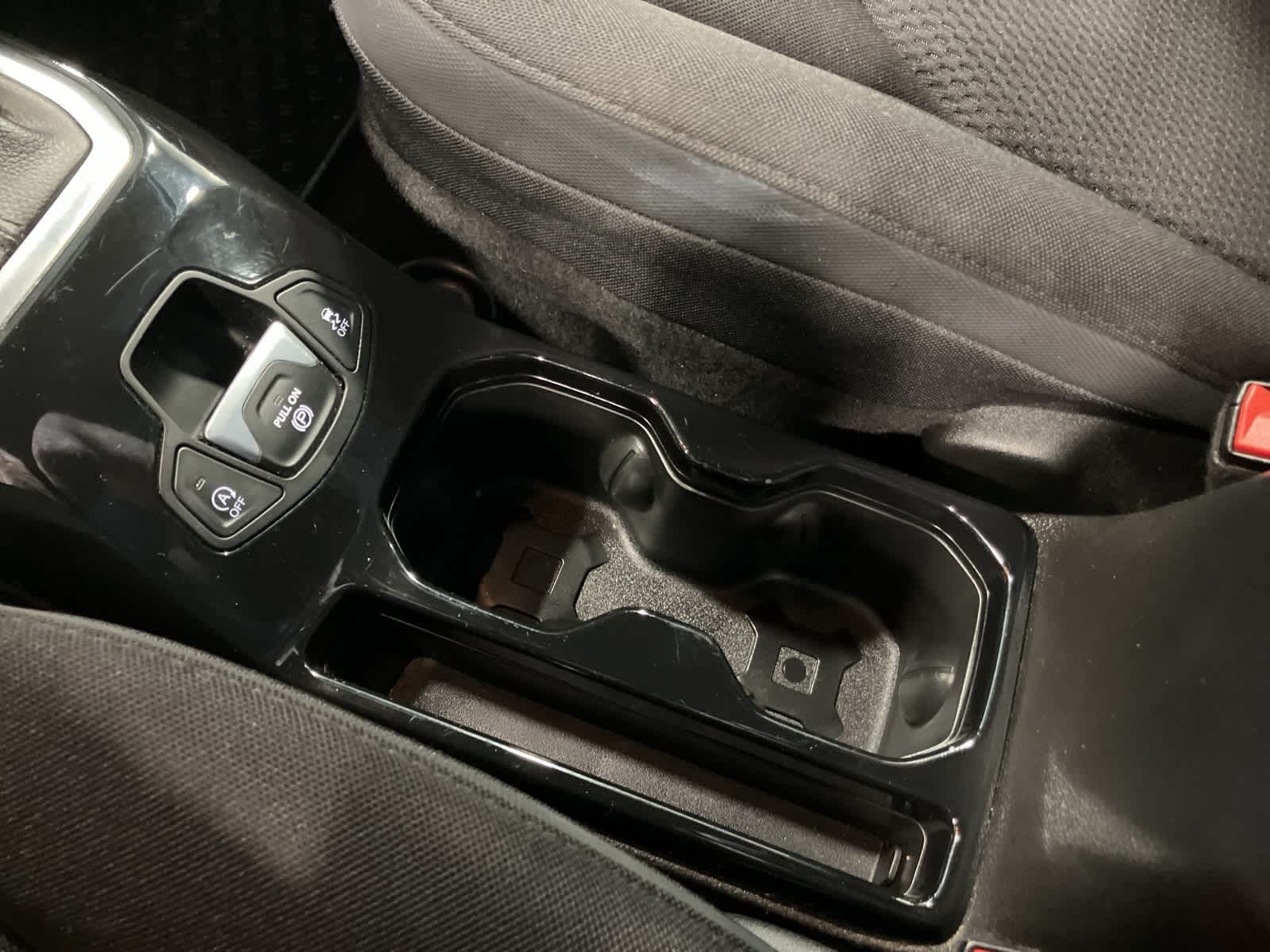 Thumbnail: 2022 Jeep Renegade - 14