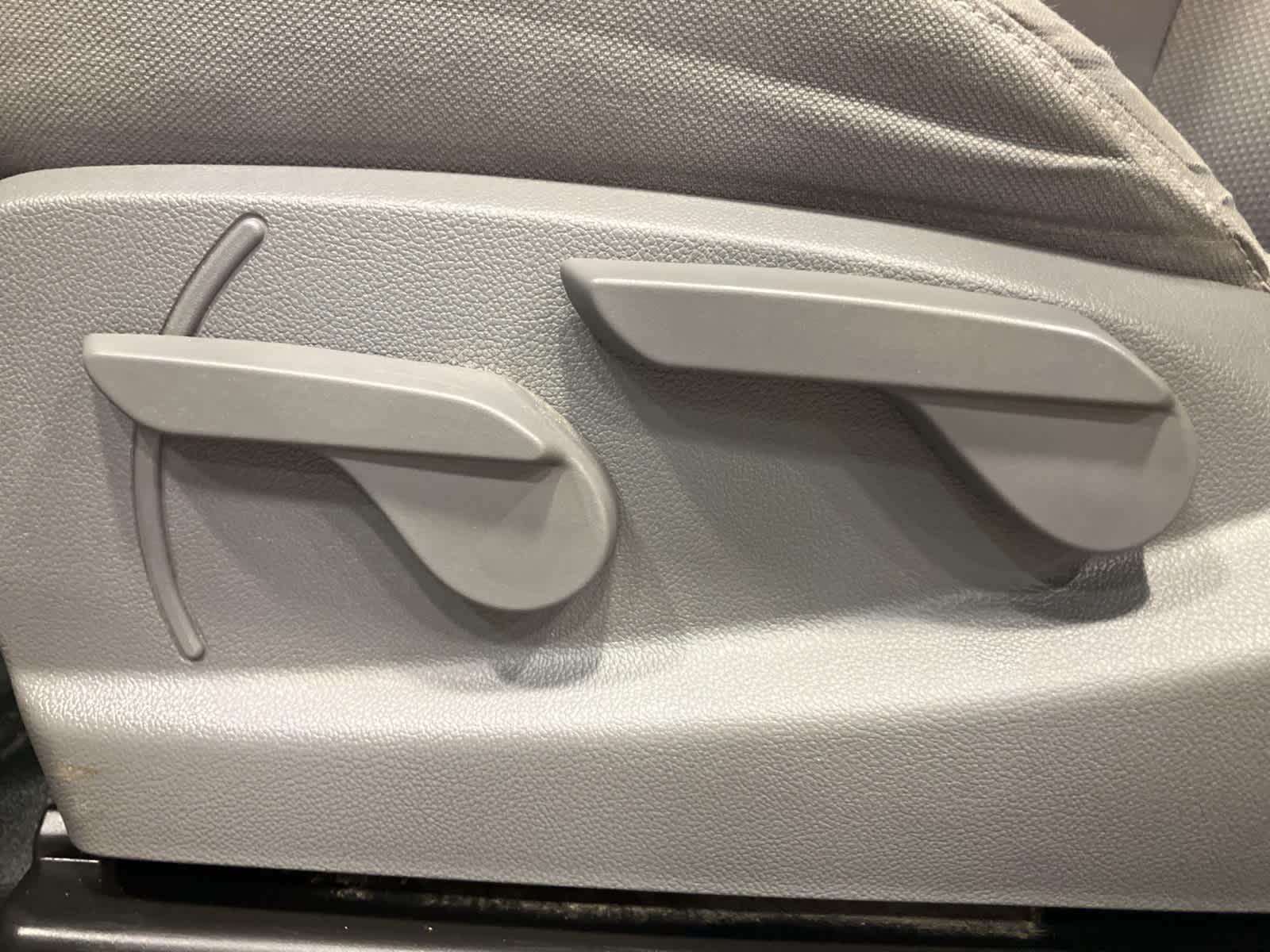 Thumbnail: 2018 Chevrolet Silverado 1500 - 11