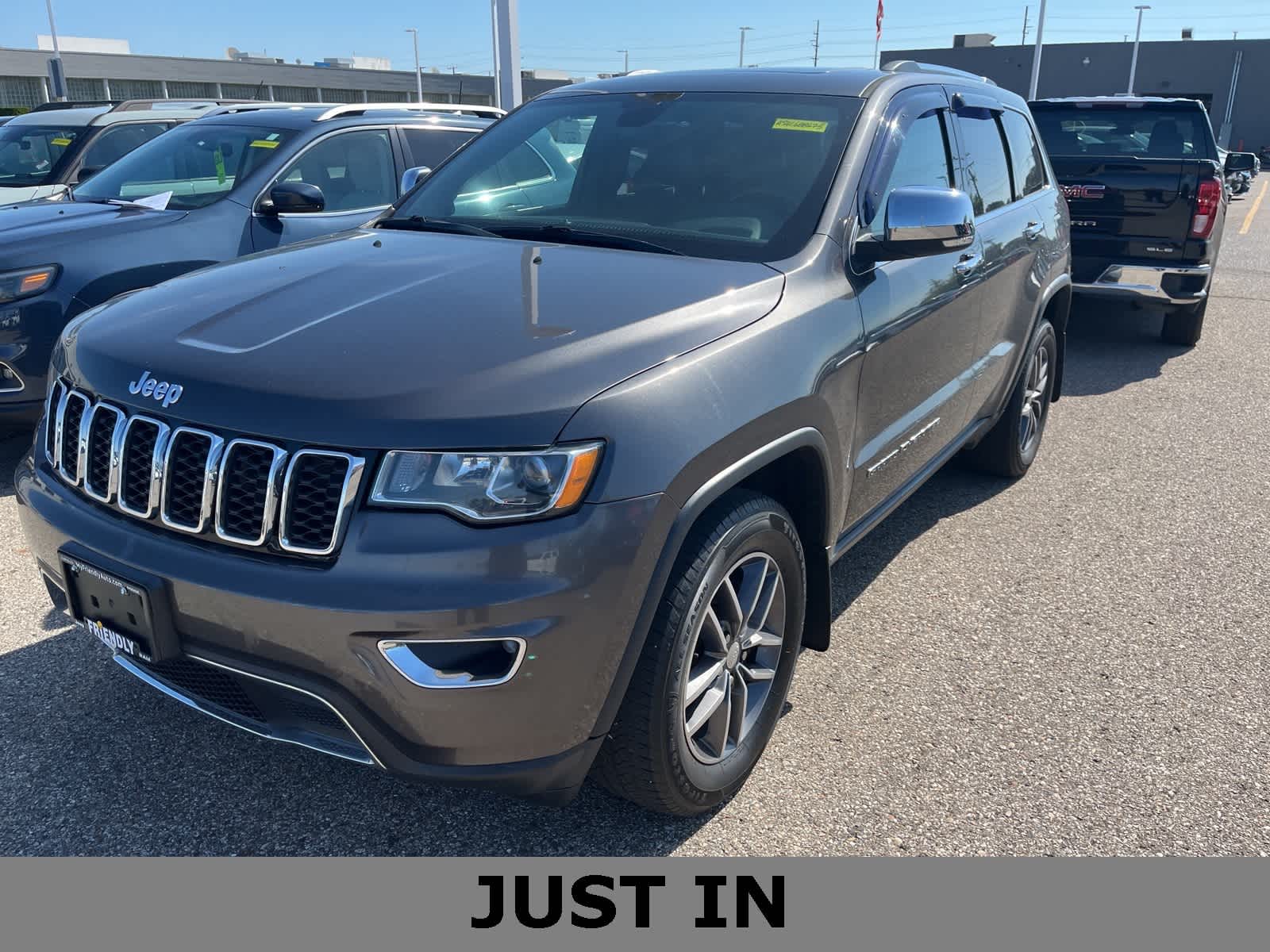 Thumbnail: 2017 Jeep Grand Cherokee - 1
