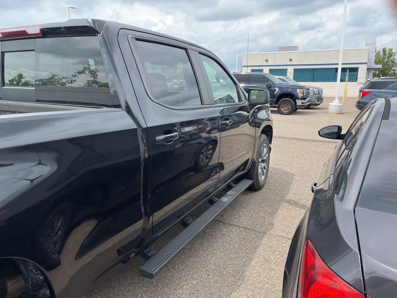 Thumbnail: 2021 Chevrolet Silverado 1500 - 15