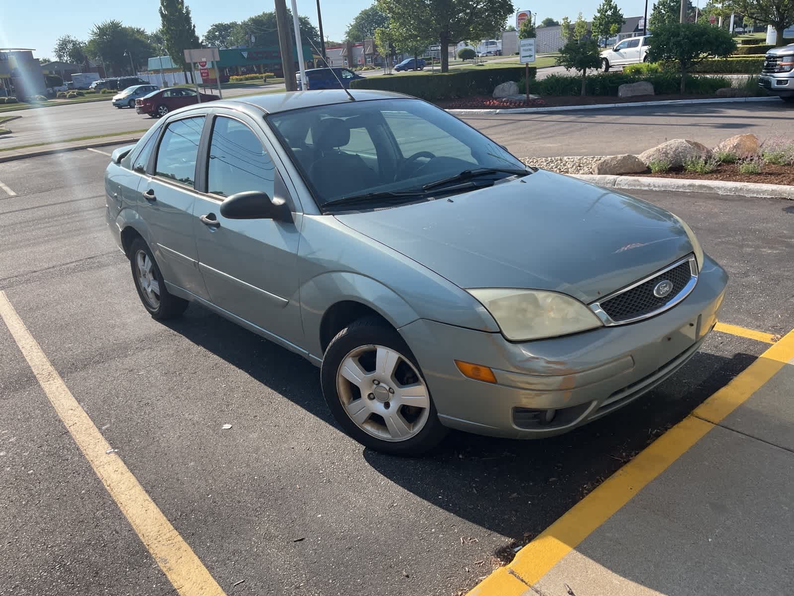 Thumbnail: 2006 Ford Focus - 19
