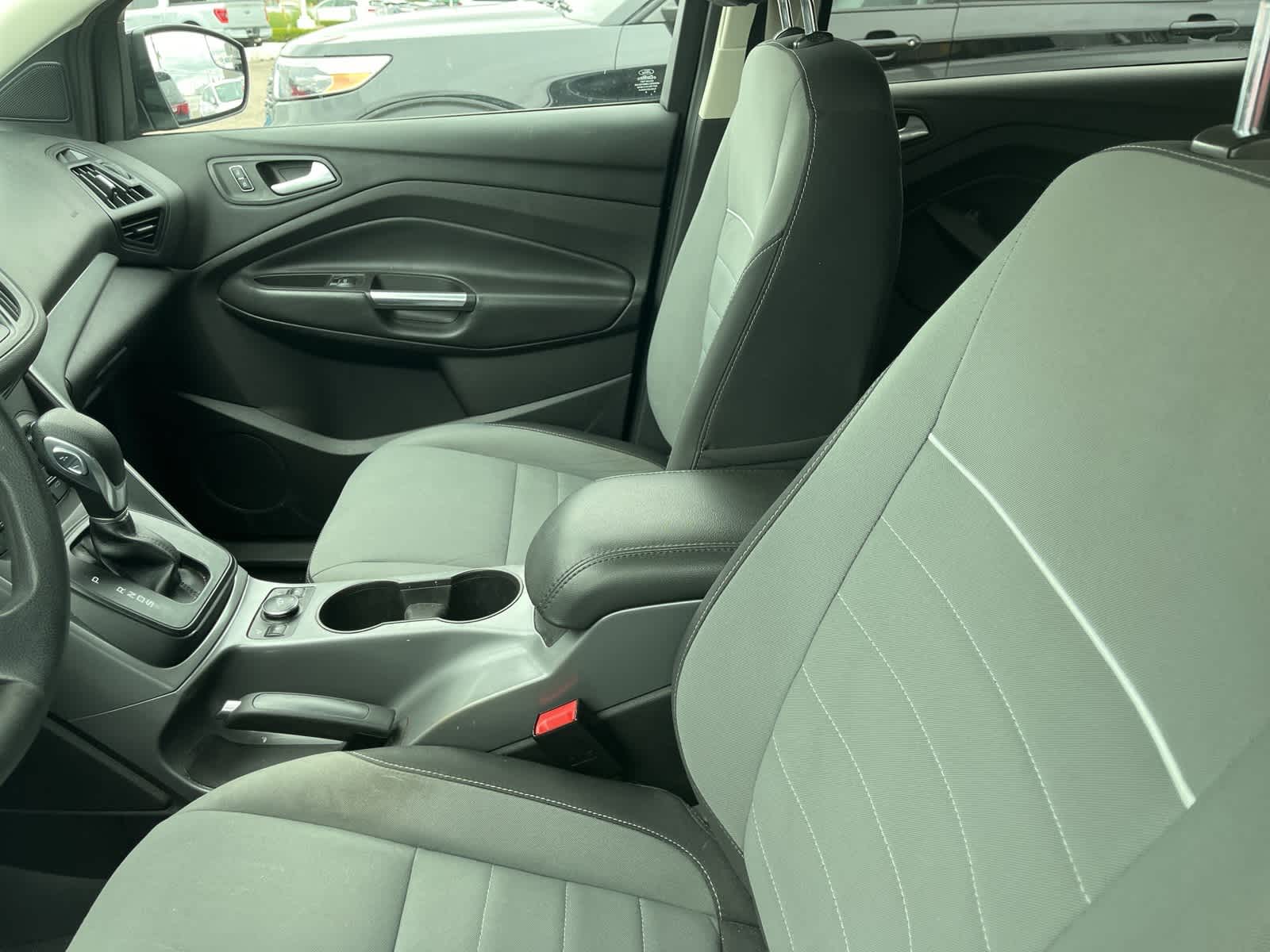 Thumbnail: 2015 Ford Escape - 23