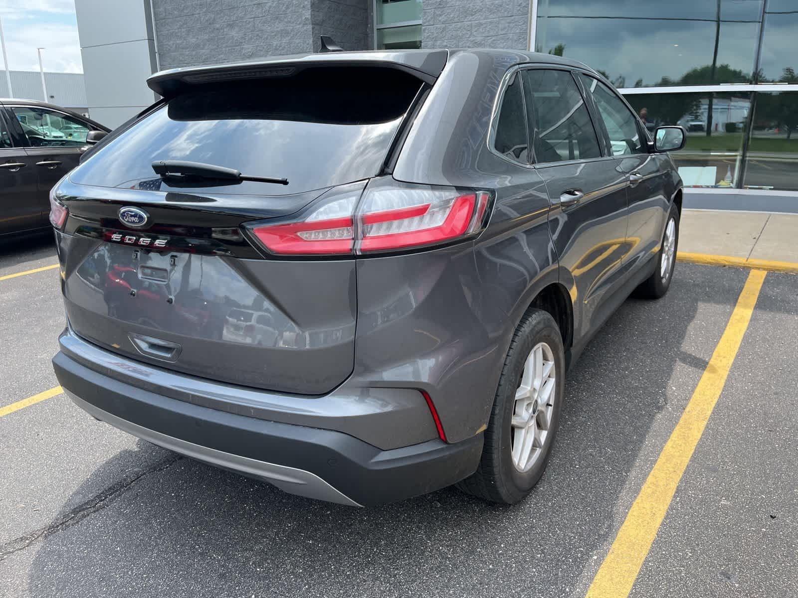 Thumbnail: 2022 Ford Edge - 12
