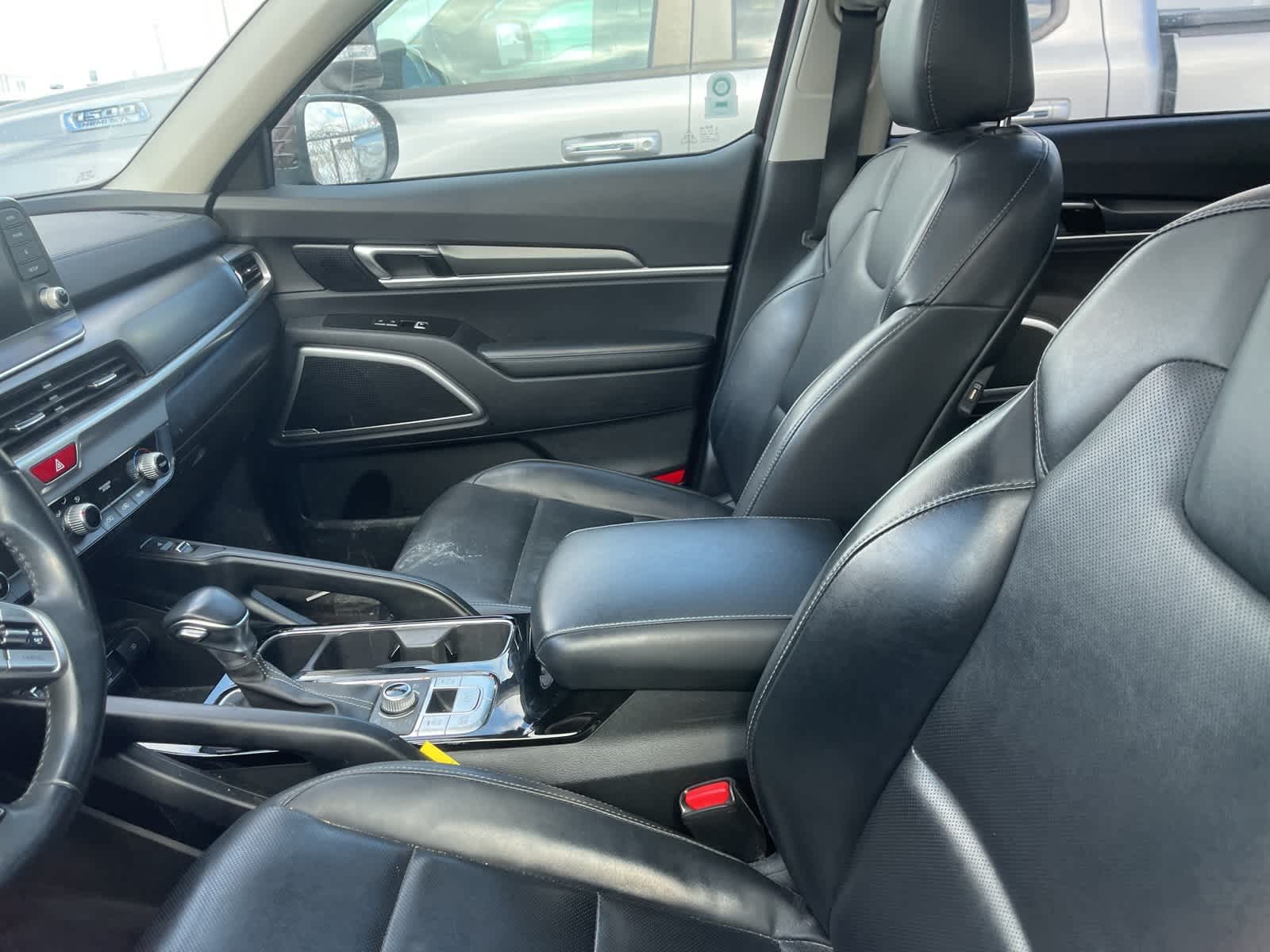 Thumbnail: 2021 Kia Telluride - 26