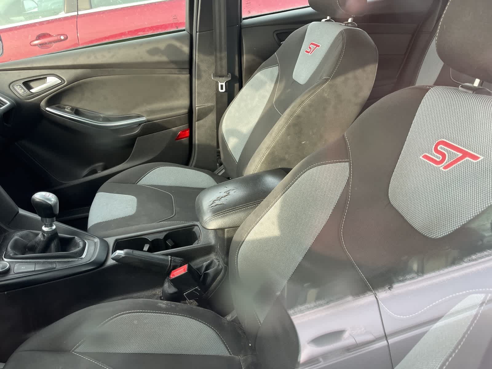 Thumbnail: 2017 Ford Focus - 25