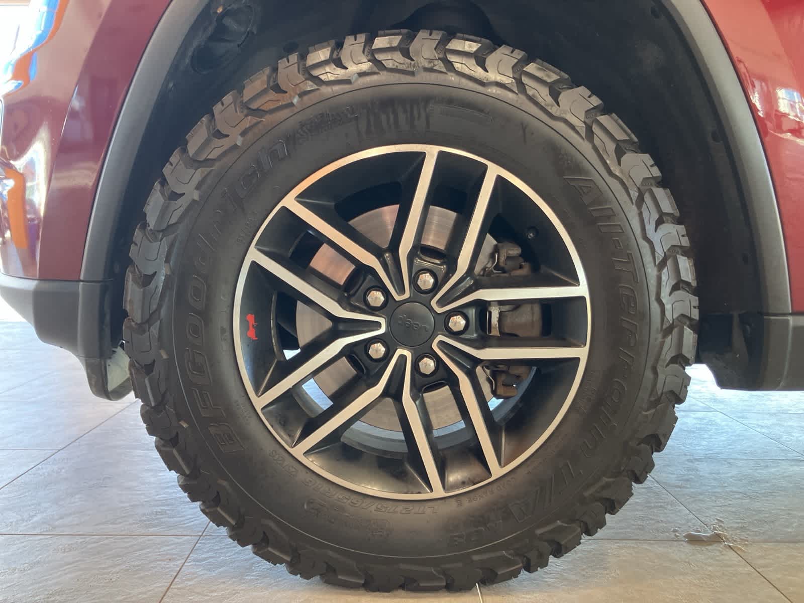 Thumbnail: 2020 Jeep Grand Cherokee - 9