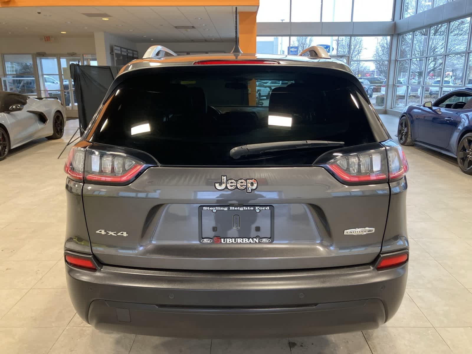 Thumbnail: 2020 Jeep Cherokee - 6