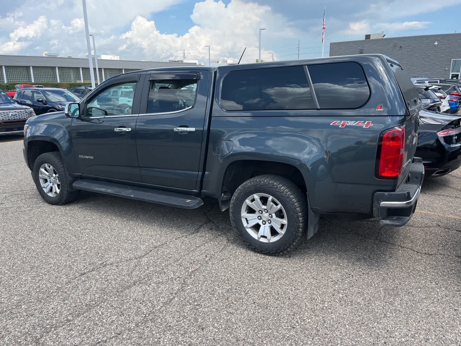 Thumbnail: 2017 Chevrolet Colorado - 7
