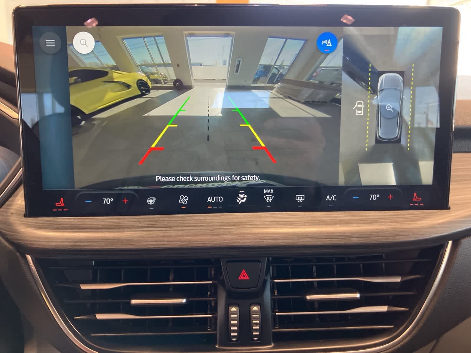 Thumbnail: 2023 Ford Escape - 21