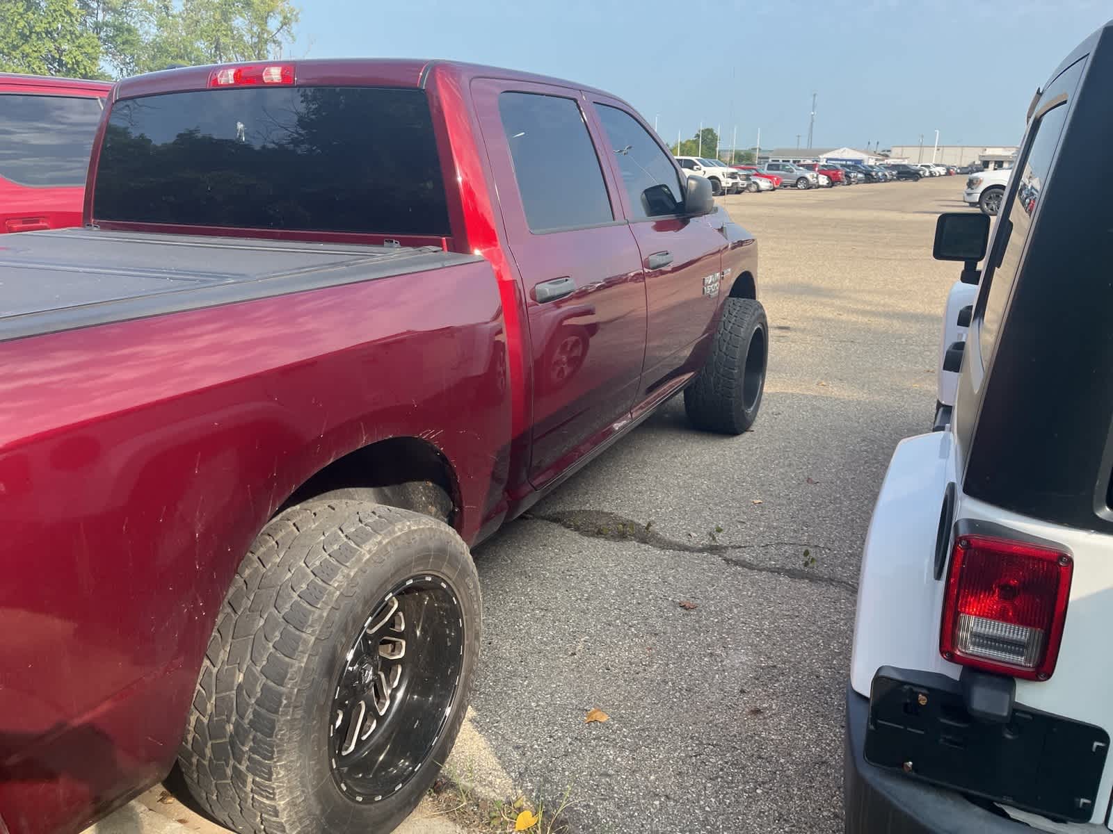 Thumbnail: 2019 RAM 1500 Classic - 15