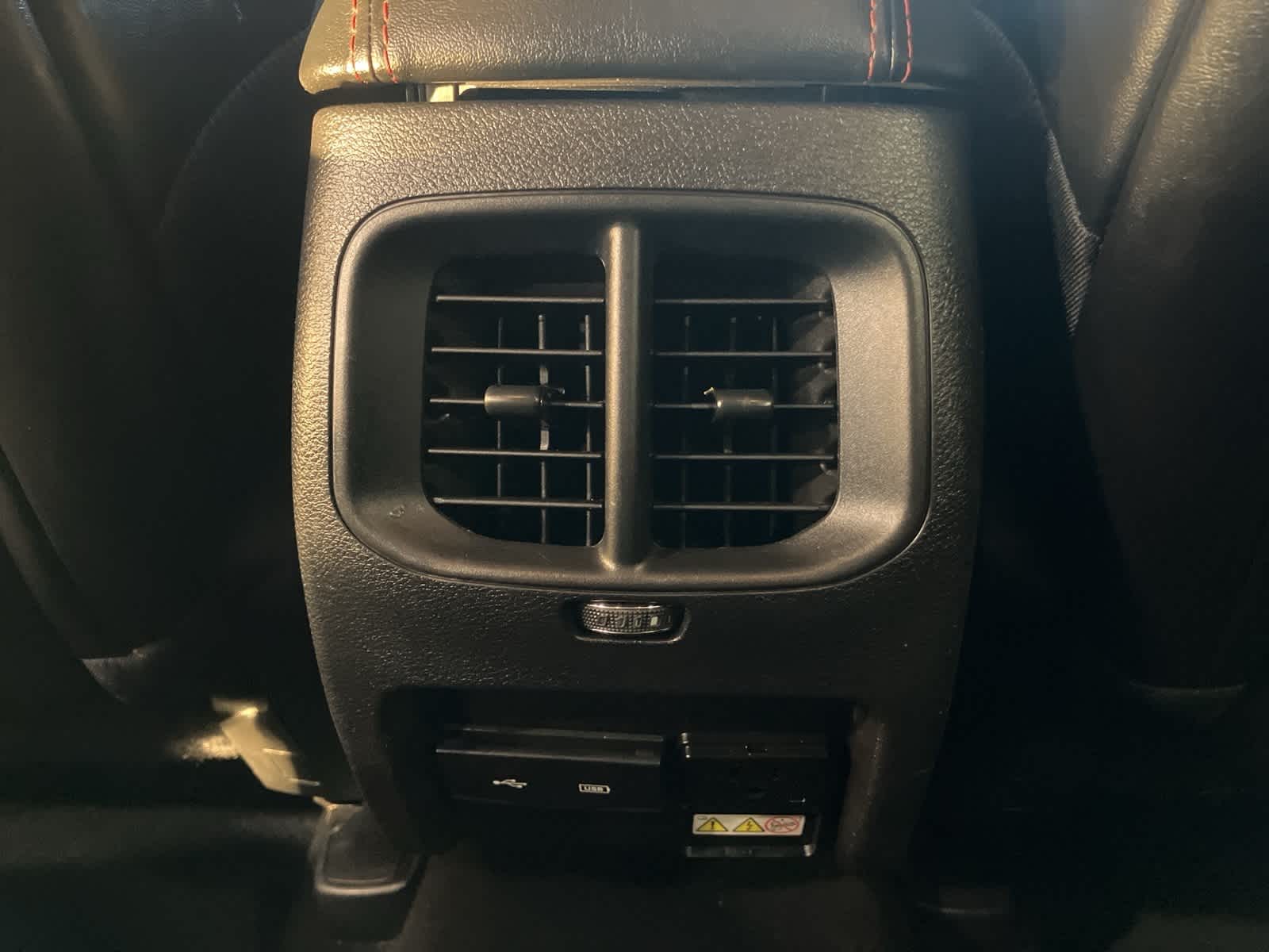 Thumbnail: 2019 Jeep Cherokee - 23