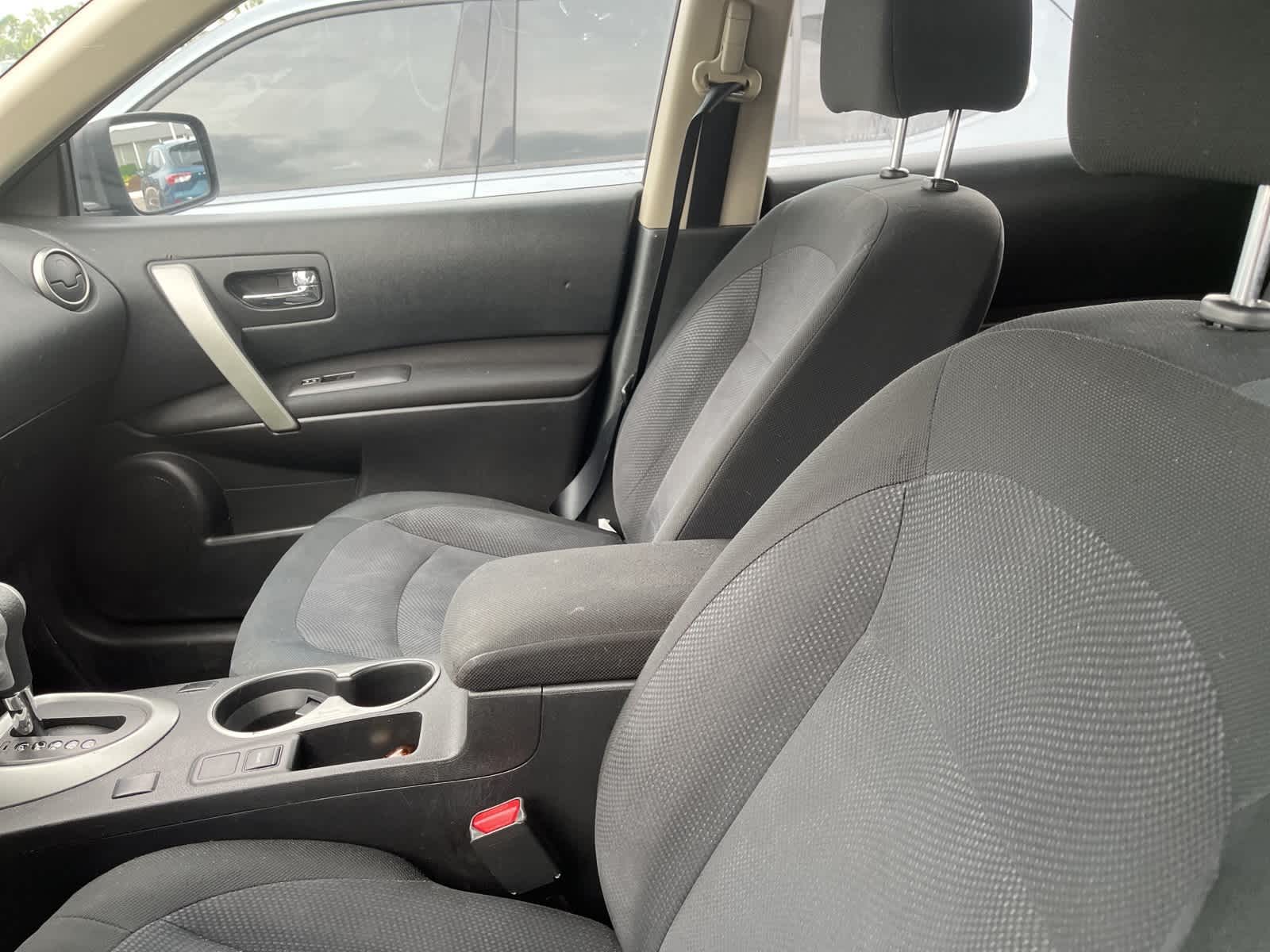 Thumbnail: 2015 Nissan Rogue - 24