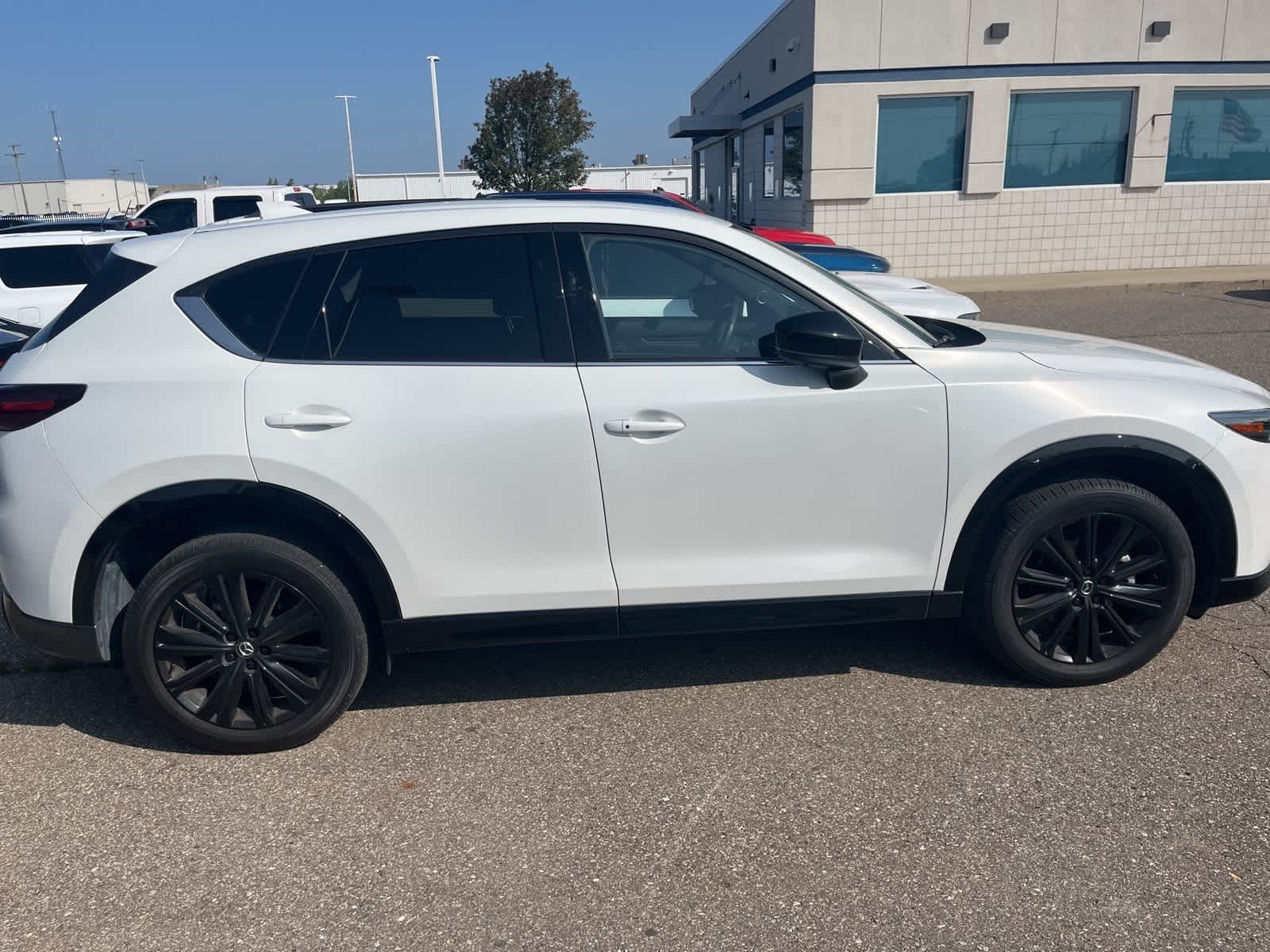 Thumbnail: 2025 Mazda CX-5 - 13