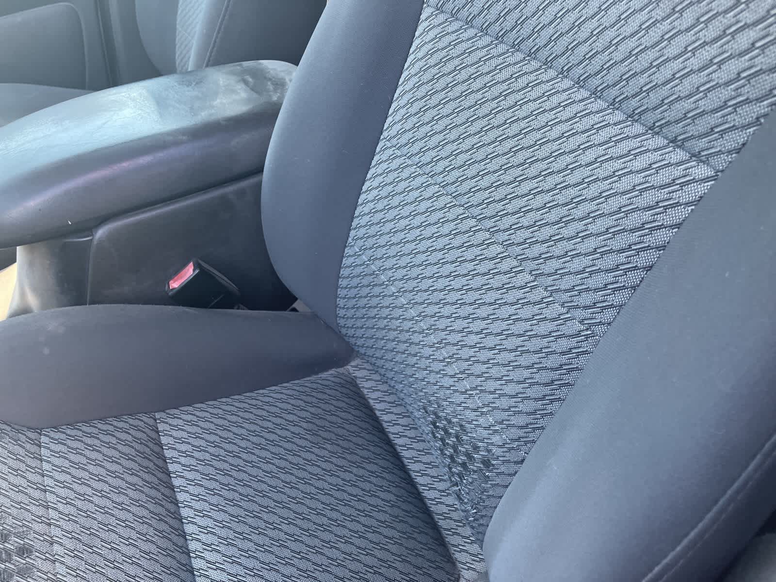 Thumbnail: 2004 Ford Escape - 23