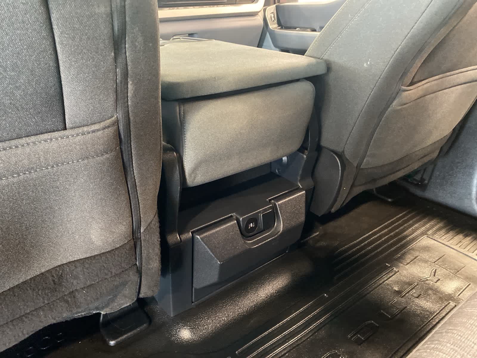 Thumbnail: 2024 Ford Econoline - 27