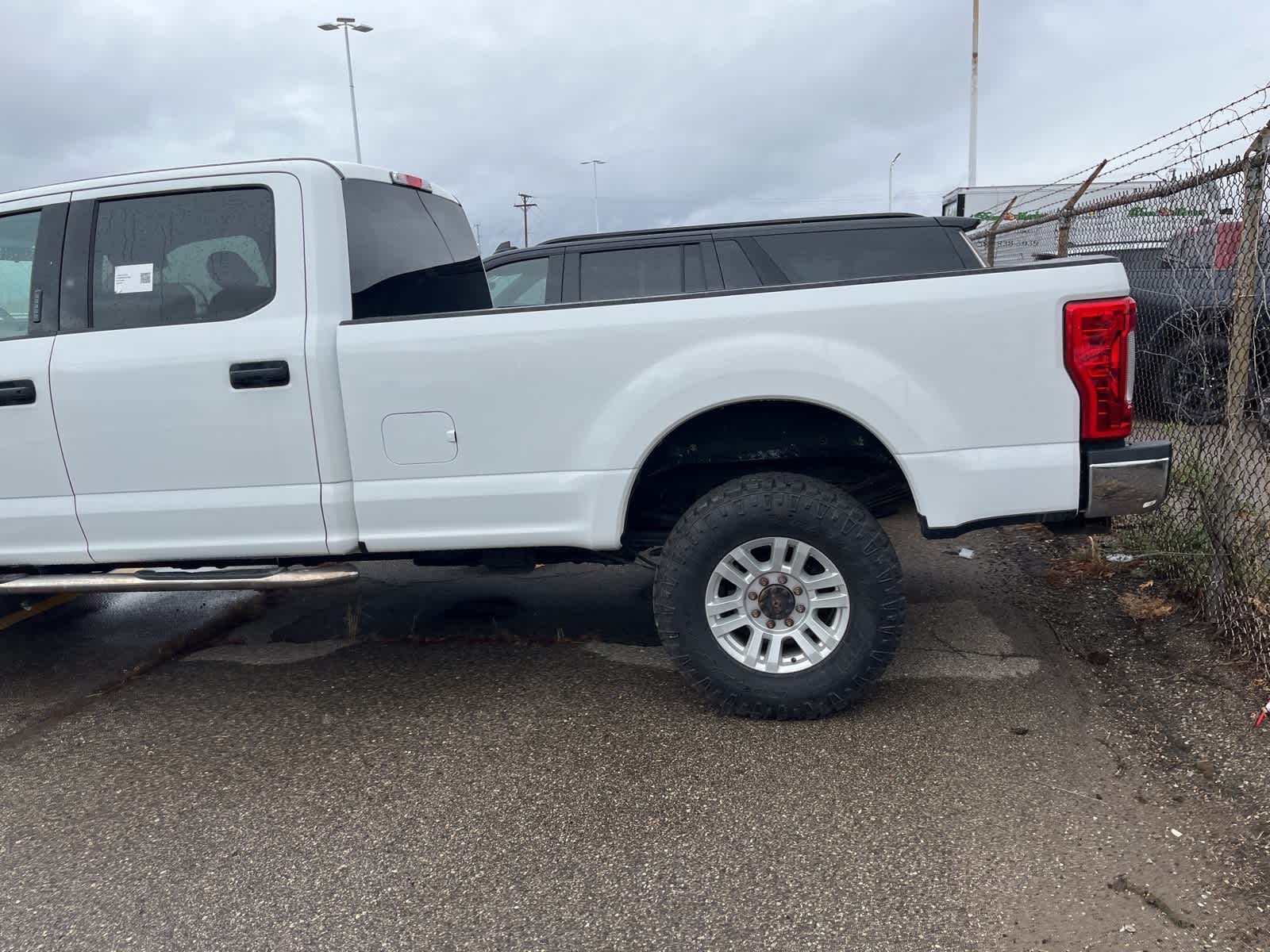 Thumbnail: 2019 Ford Econoline - 8