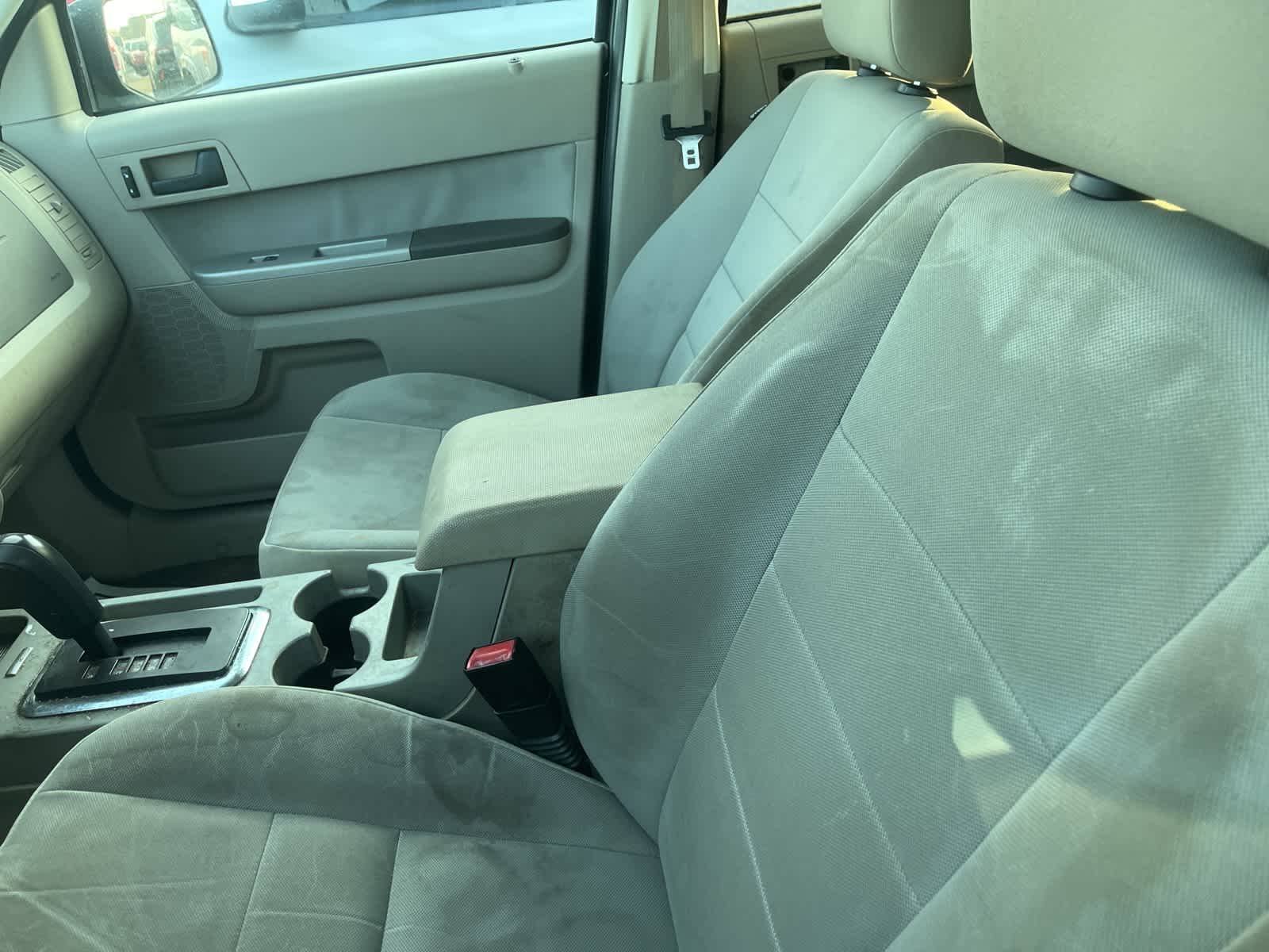 Thumbnail: 2011 Ford Escape - 22