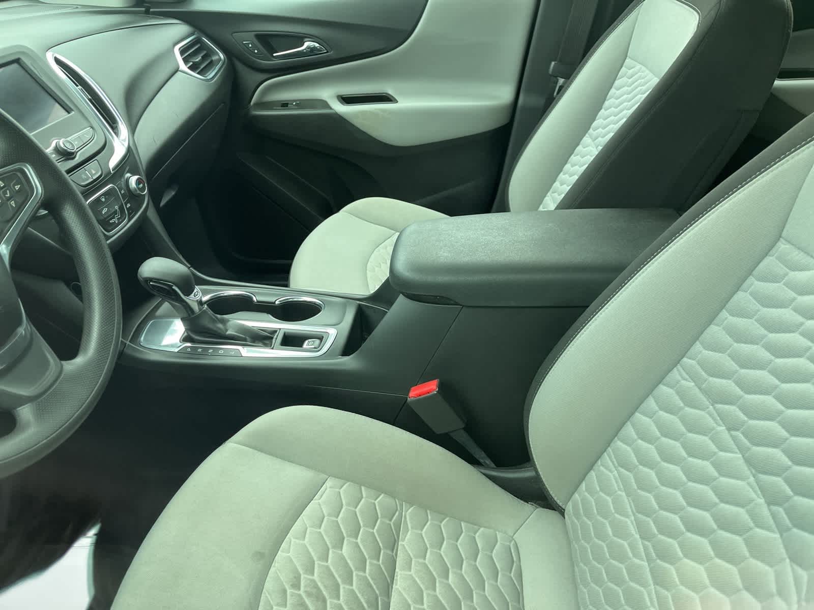 Thumbnail: 2022 Chevrolet Equinox - 27