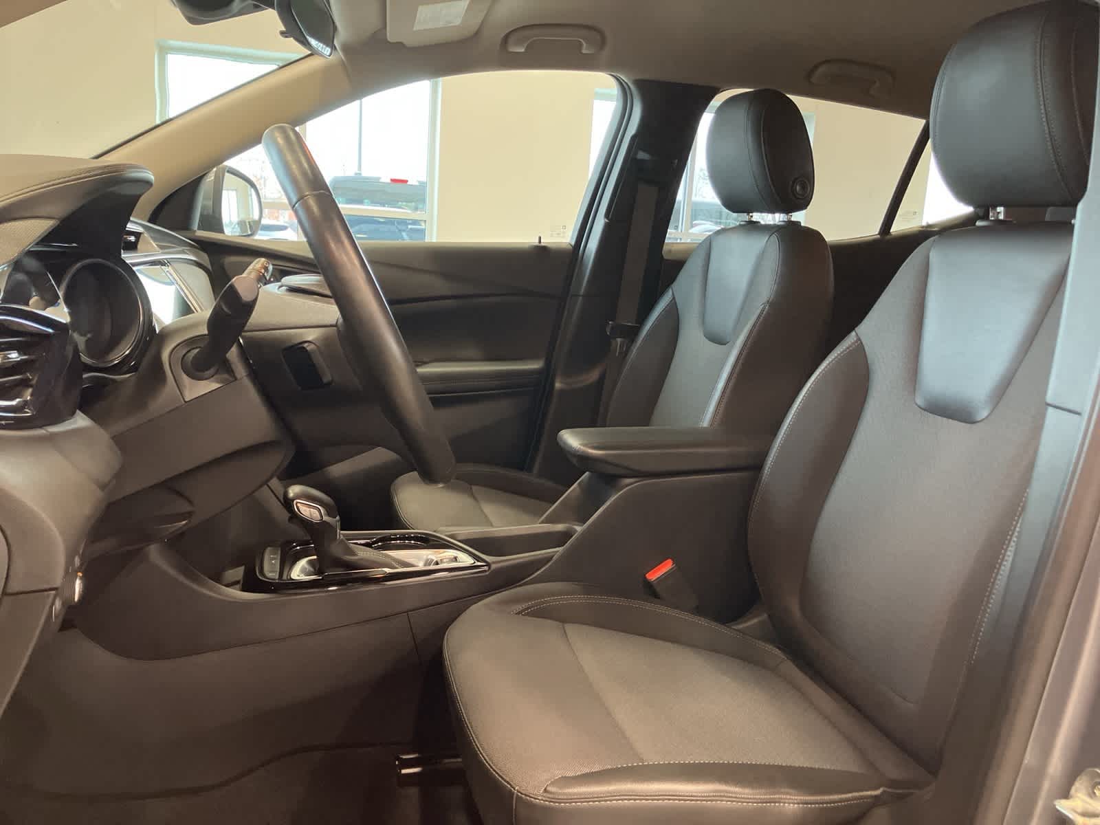 Thumbnail: 2022 Buick Encore GX - 10