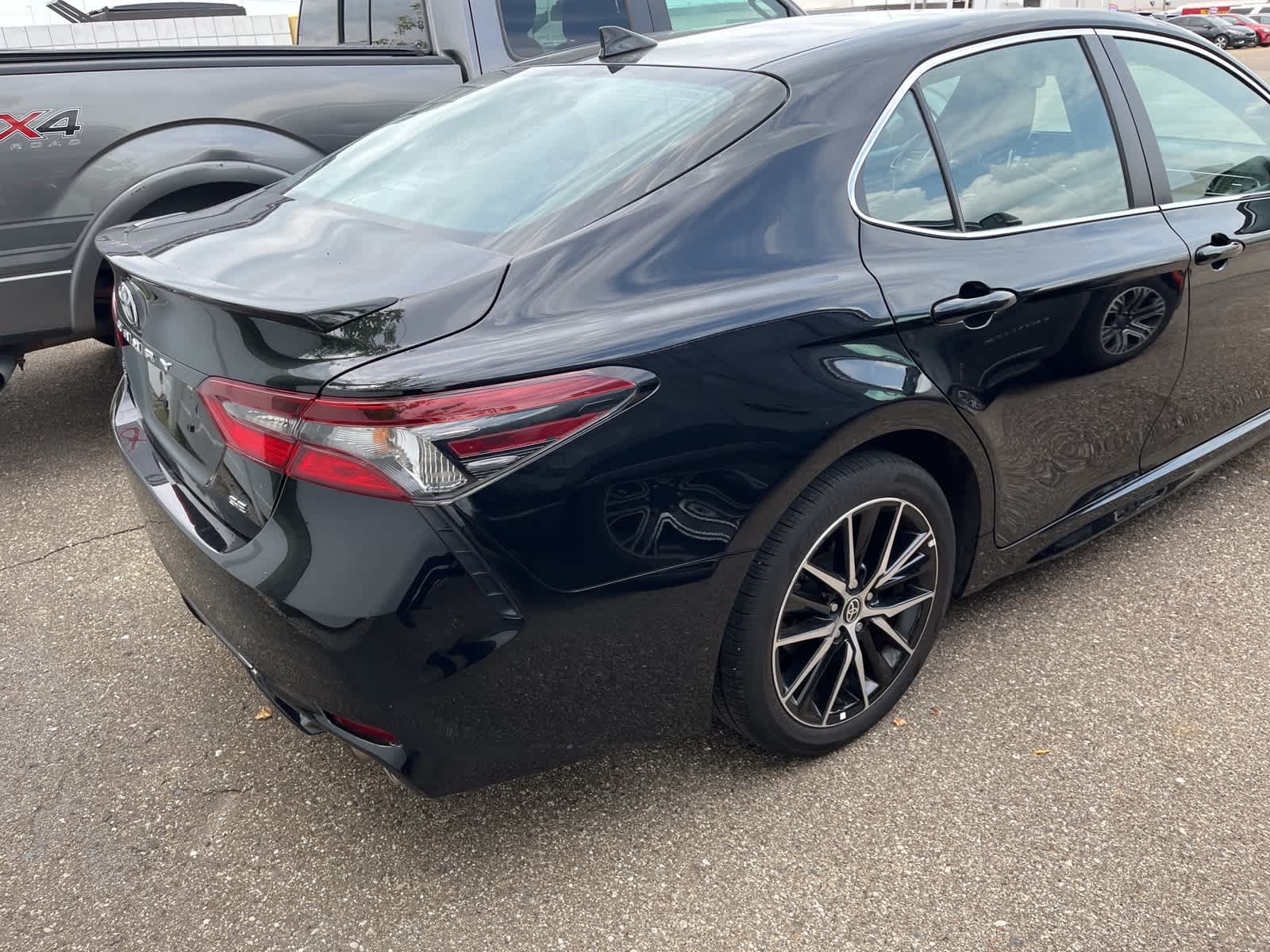 Thumbnail: 2023 Toyota Camry - 12
