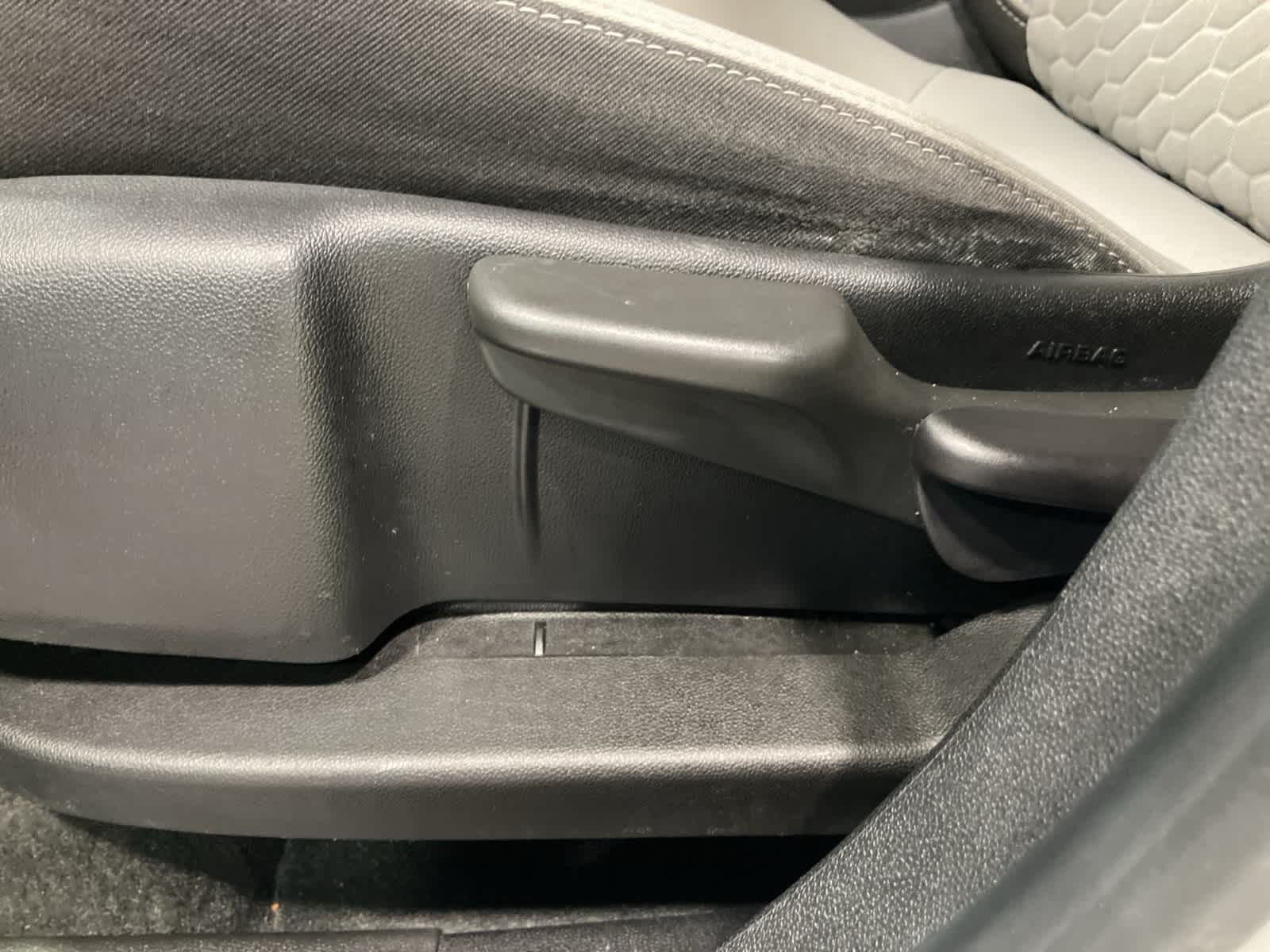 Thumbnail: 2022 Chevrolet Equinox - 11