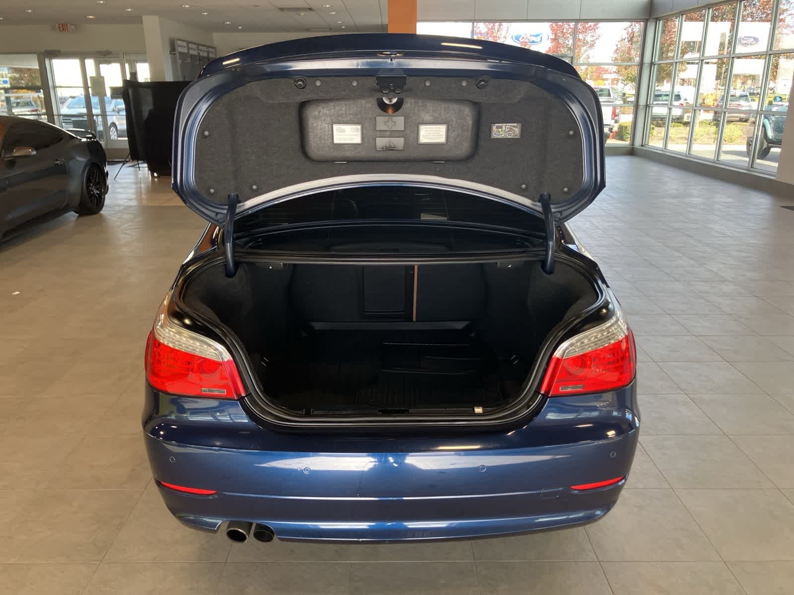 Thumbnail: 2009 BMW 5 Series - 26