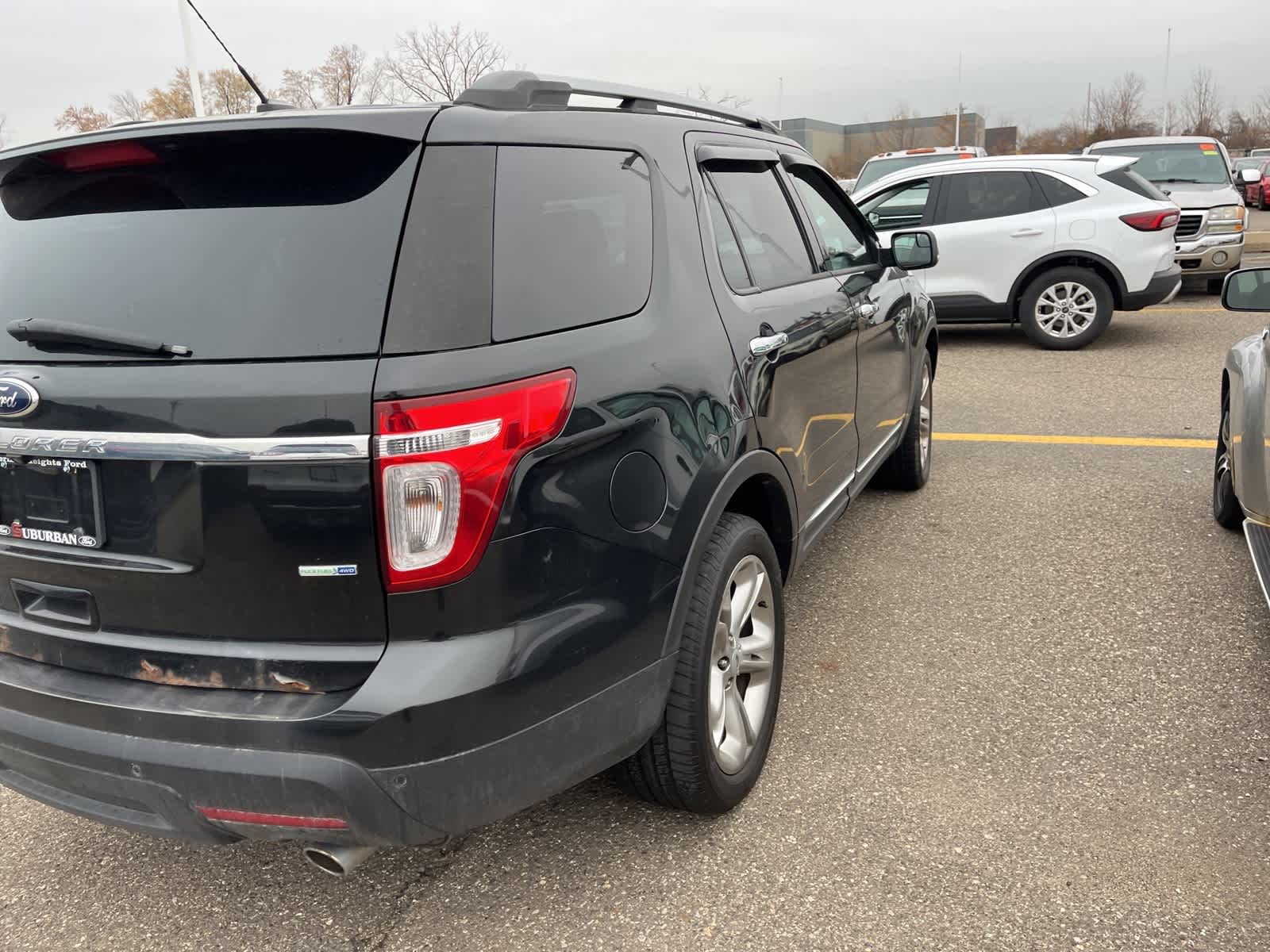 Thumbnail: 2014 Ford Explorer - 15