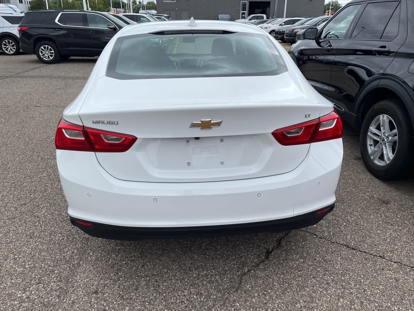 Thumbnail: 2024 Chevrolet Malibu - 10