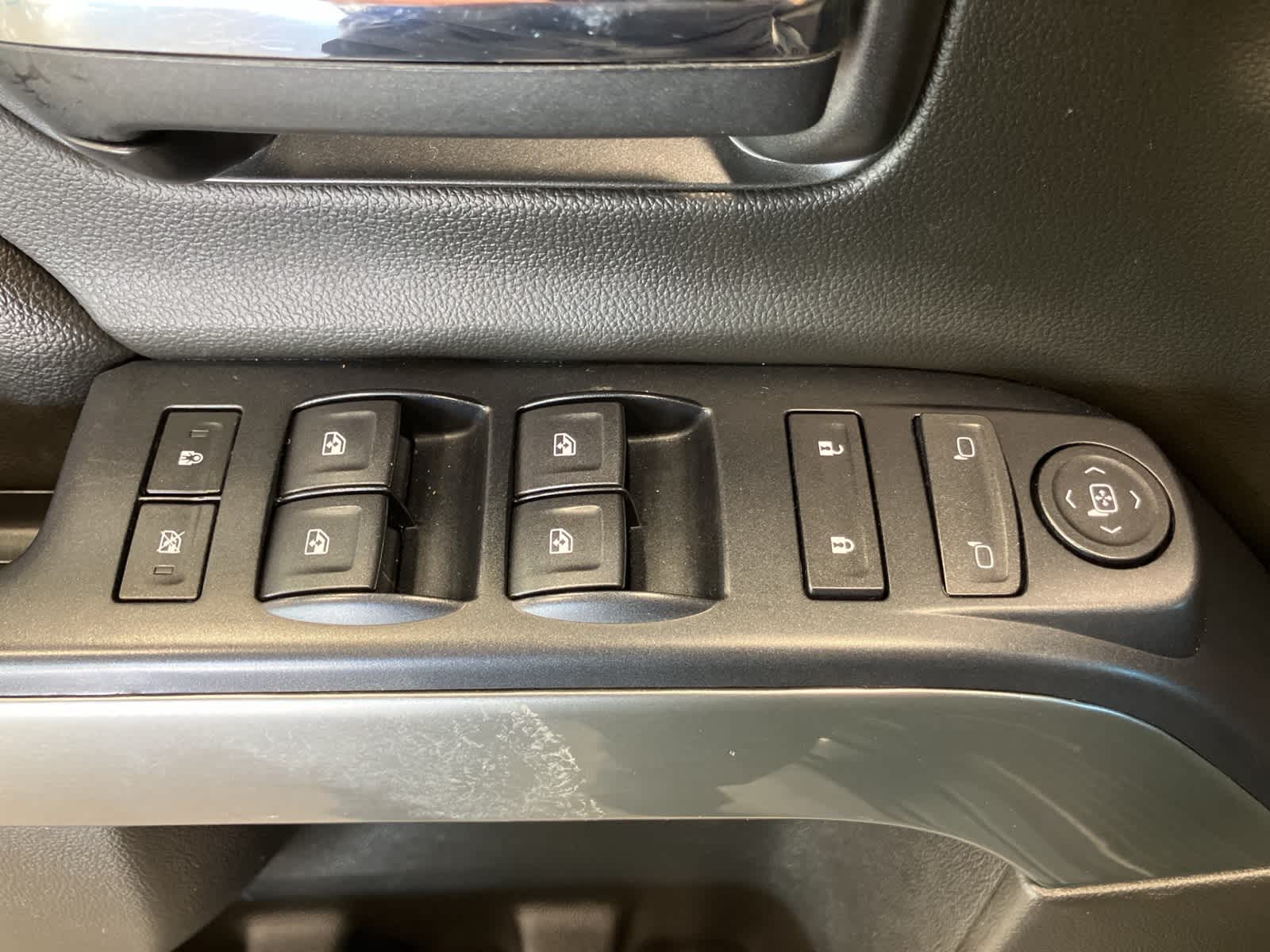 Thumbnail: 2019 Chevrolet Silverado 1500 - 12