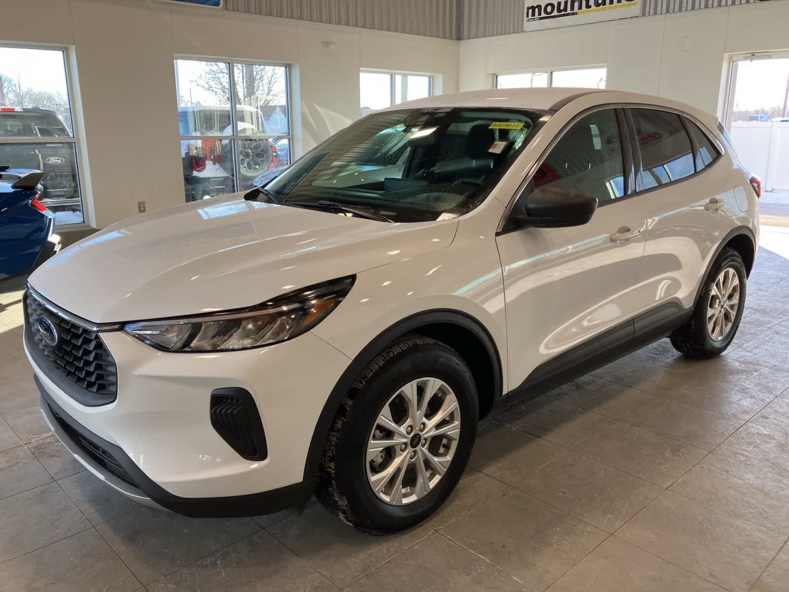 Thumbnail: 2023 Ford Escape - 1