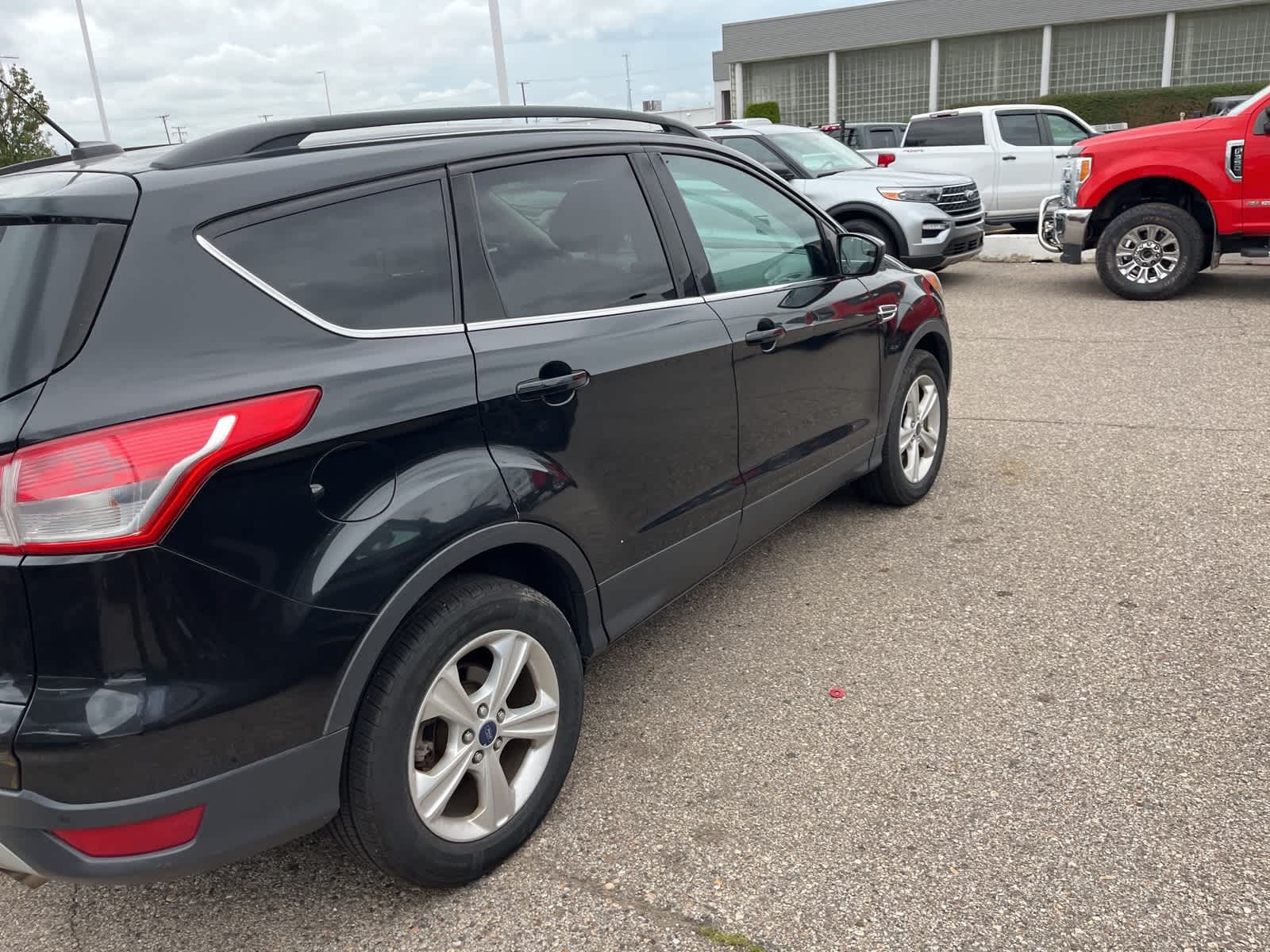 Thumbnail: 2015 Ford Escape - 16