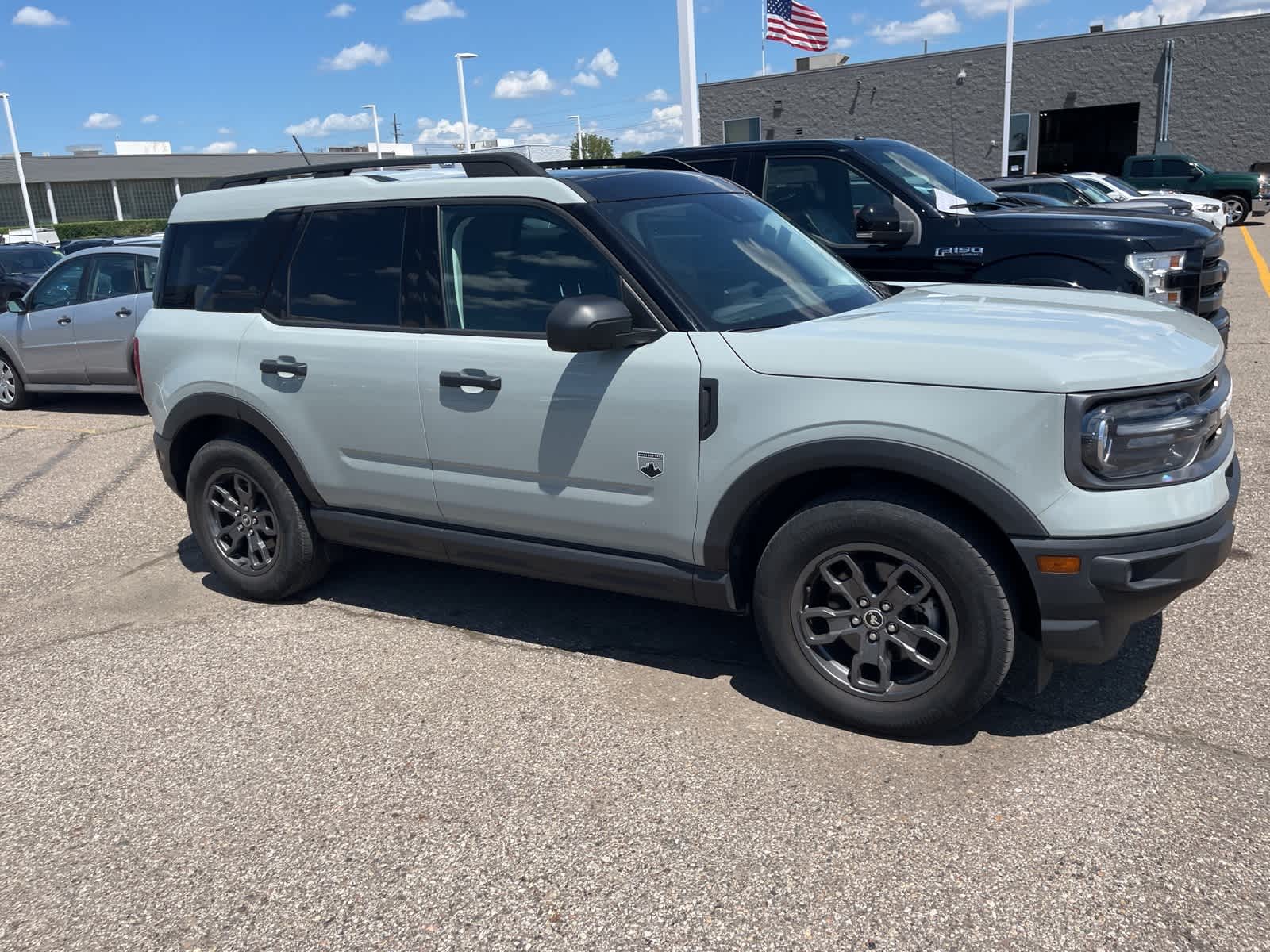 Thumbnail: 2021 Ford Bronco Sport - 17