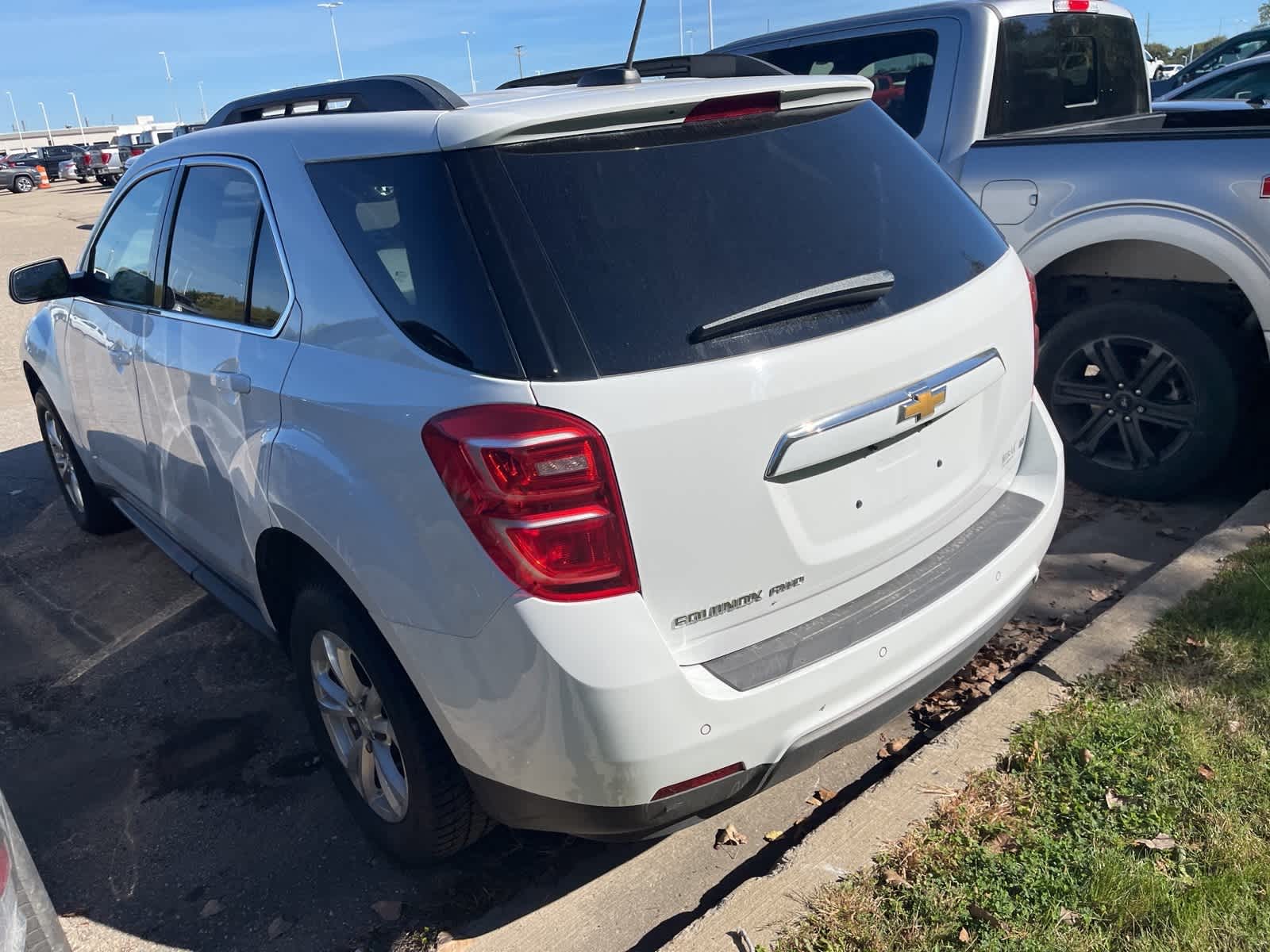 Thumbnail: 2017 Chevrolet Equinox - 9