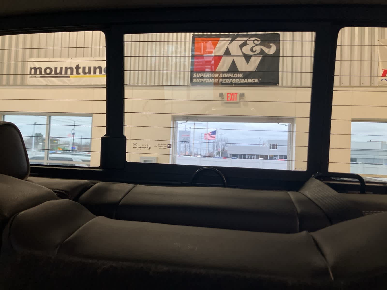 Thumbnail: 2018 Chevrolet Silverado 2500 - 30