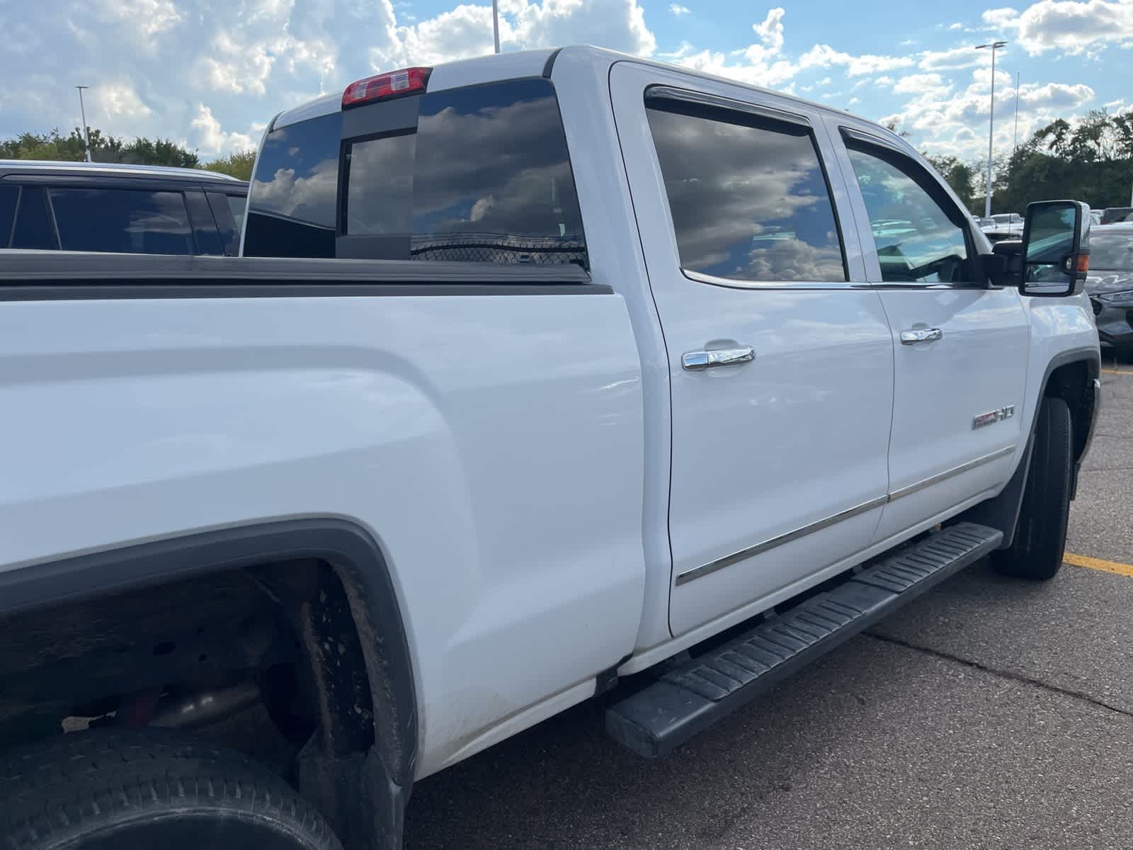 Thumbnail: 2015 GMC Sierra 2500 - 16