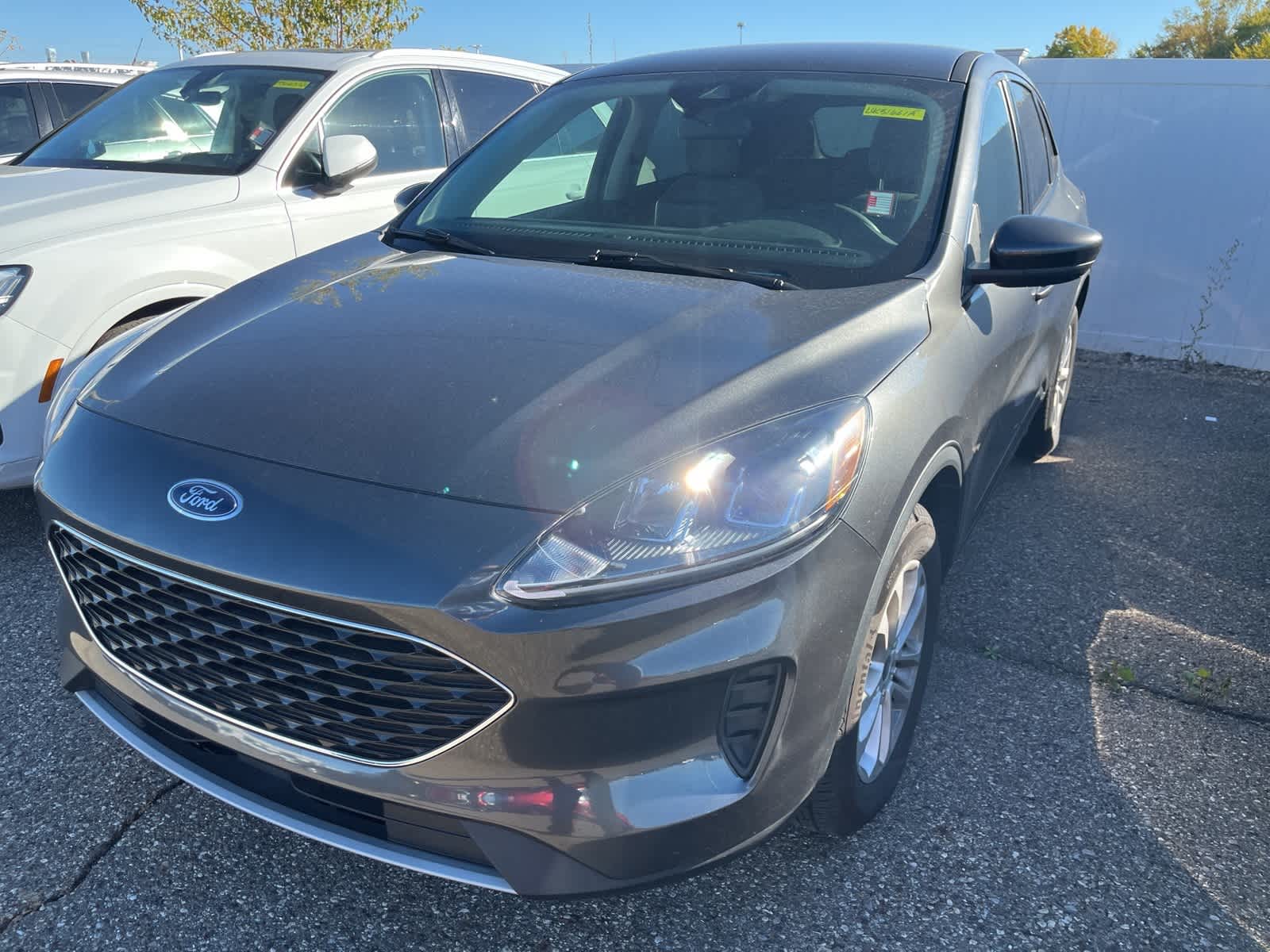 Thumbnail: 2020 Ford Escape - 3