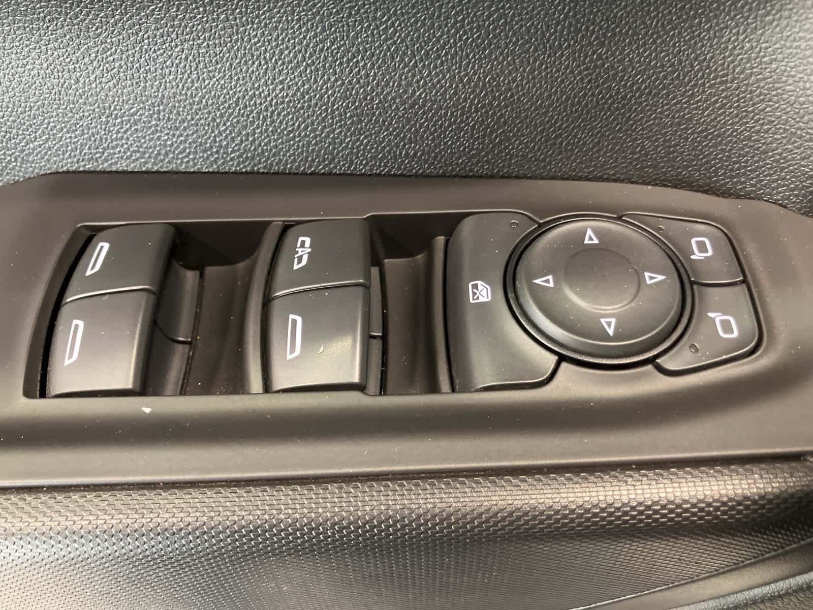 Thumbnail: 2021 Chevrolet Silverado 1500 - 12