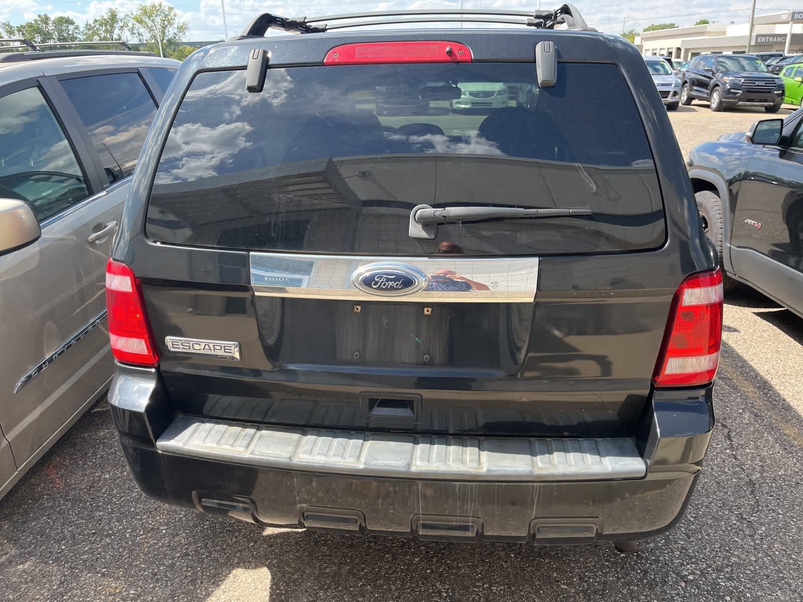 Thumbnail: 2011 Ford Escape - 14