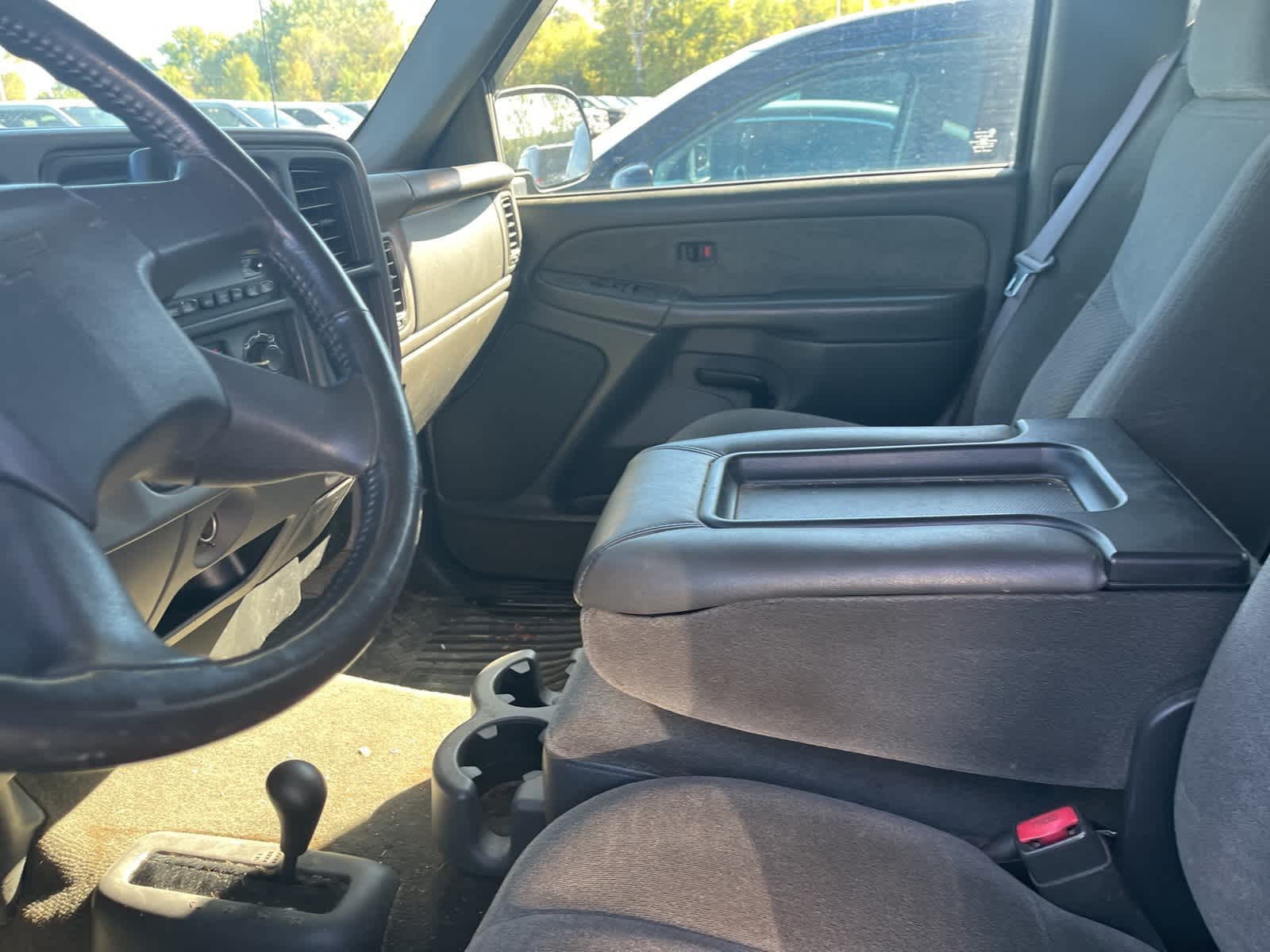 Thumbnail: 2003 Chevrolet Silverado 1500 - 26