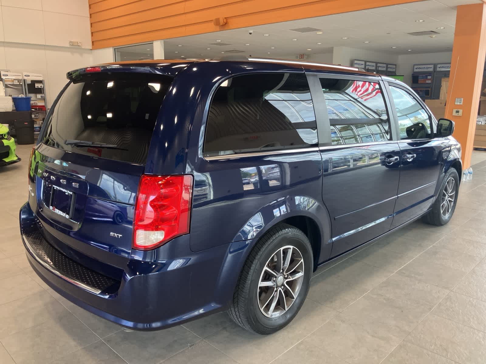 Thumbnail: 2017 Dodge Grand Caravan - 5