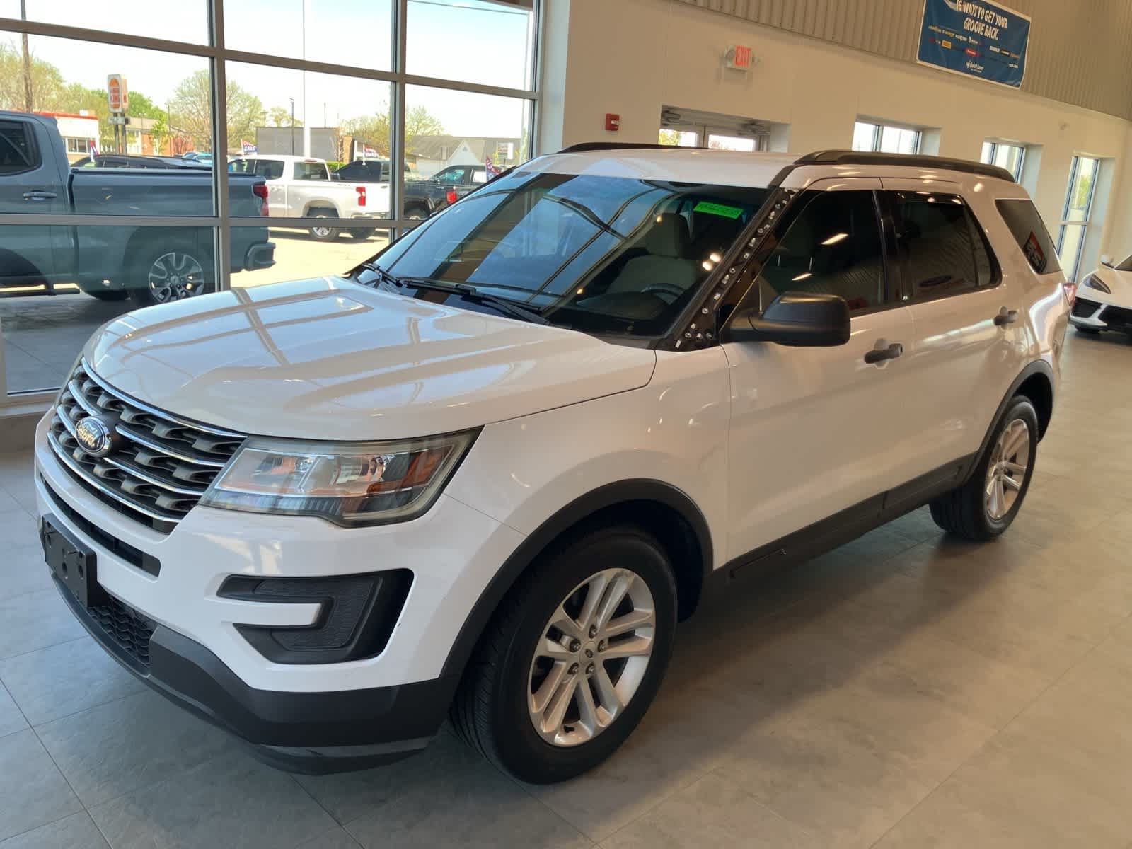 2016 Ford Explorer Base -
                  Sterling Heights, MI