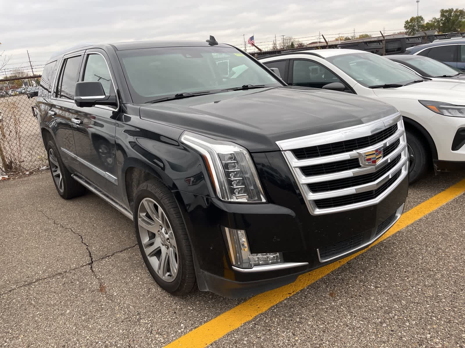 Thumbnail: 2017 Cadillac Escalade - 20