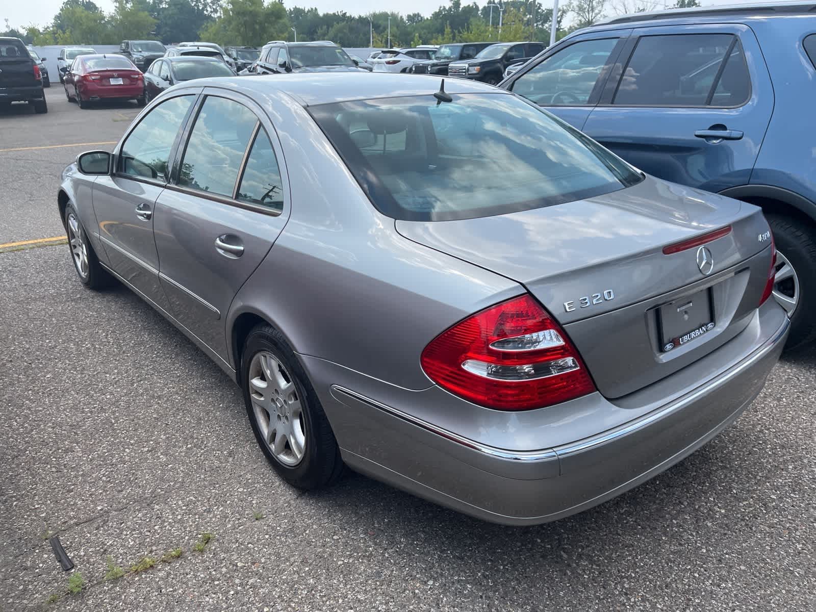 Thumbnail: 2005 Mercedes-Benz E-Class - 9