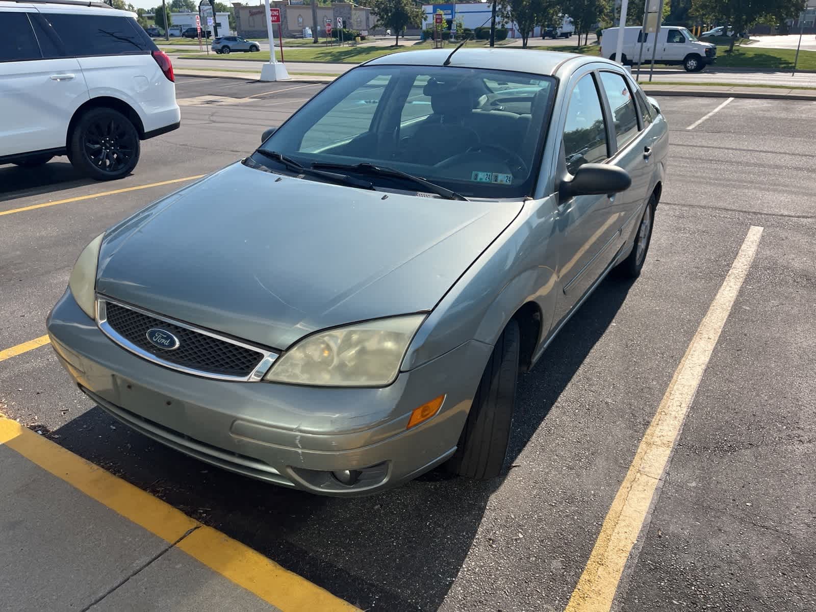Thumbnail: 2006 Ford Focus - 3