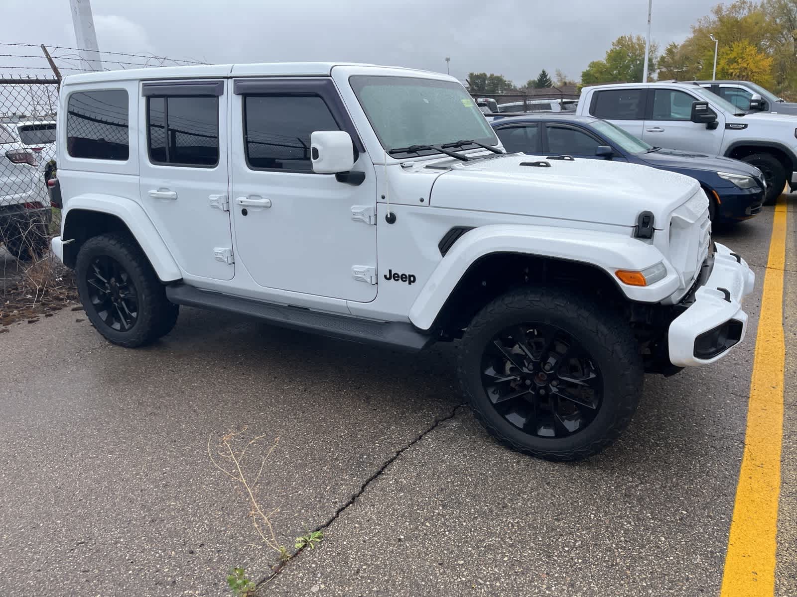 Thumbnail: 2021 Jeep Wrangler - 14