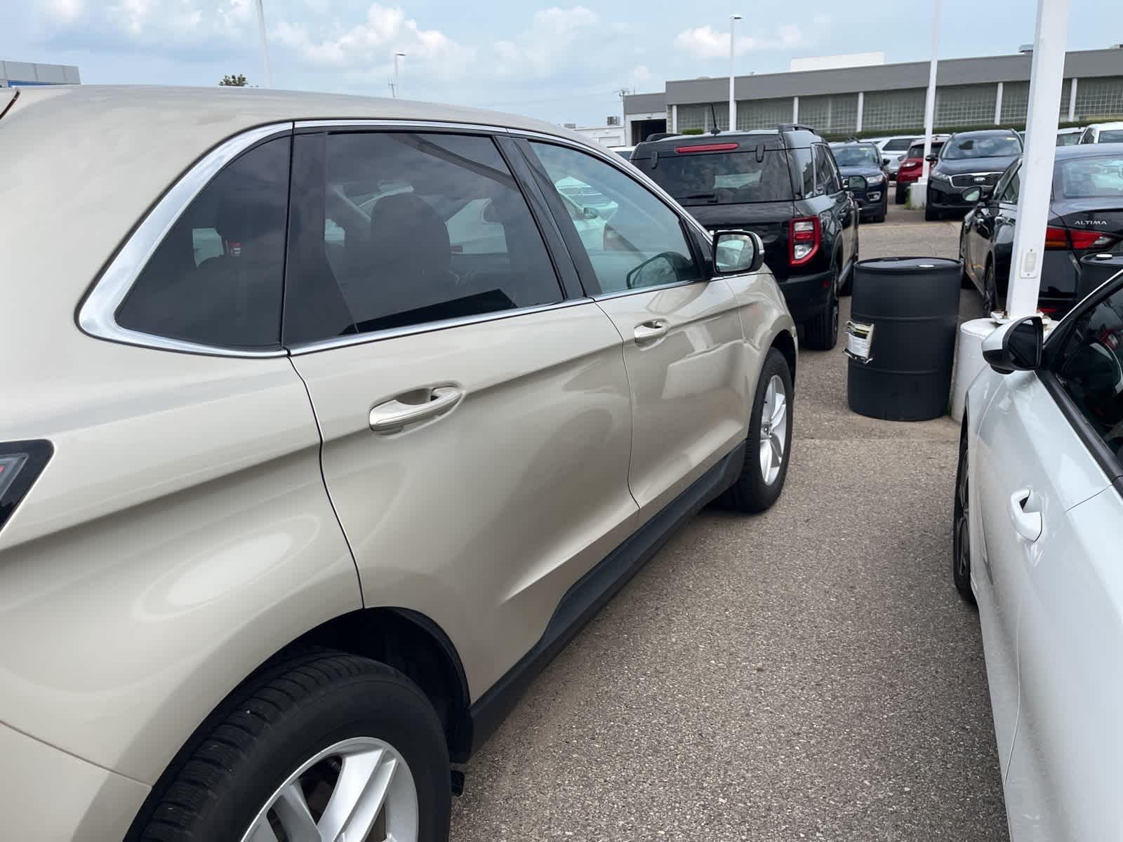 Thumbnail: 2018 Ford Edge - 14